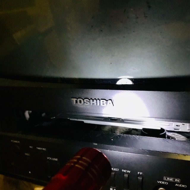 Toshiba MV13L2 13-Inch 720p TV/VCR Combo, 2018 Customer Review Toshiba MV13L2 13-Inch 720p TV/VCR Combo, 2018 - Customer Photo 1