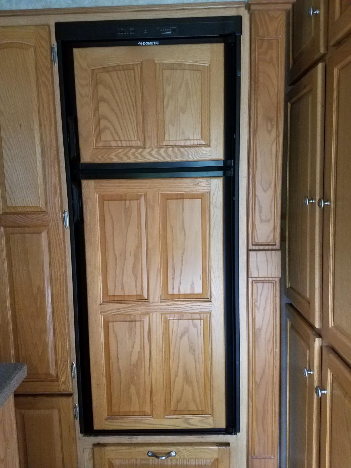 DOMETIC DM2862RB 8.0 Cubic Feet 2-Way Refrigerator - Customer Photo 1