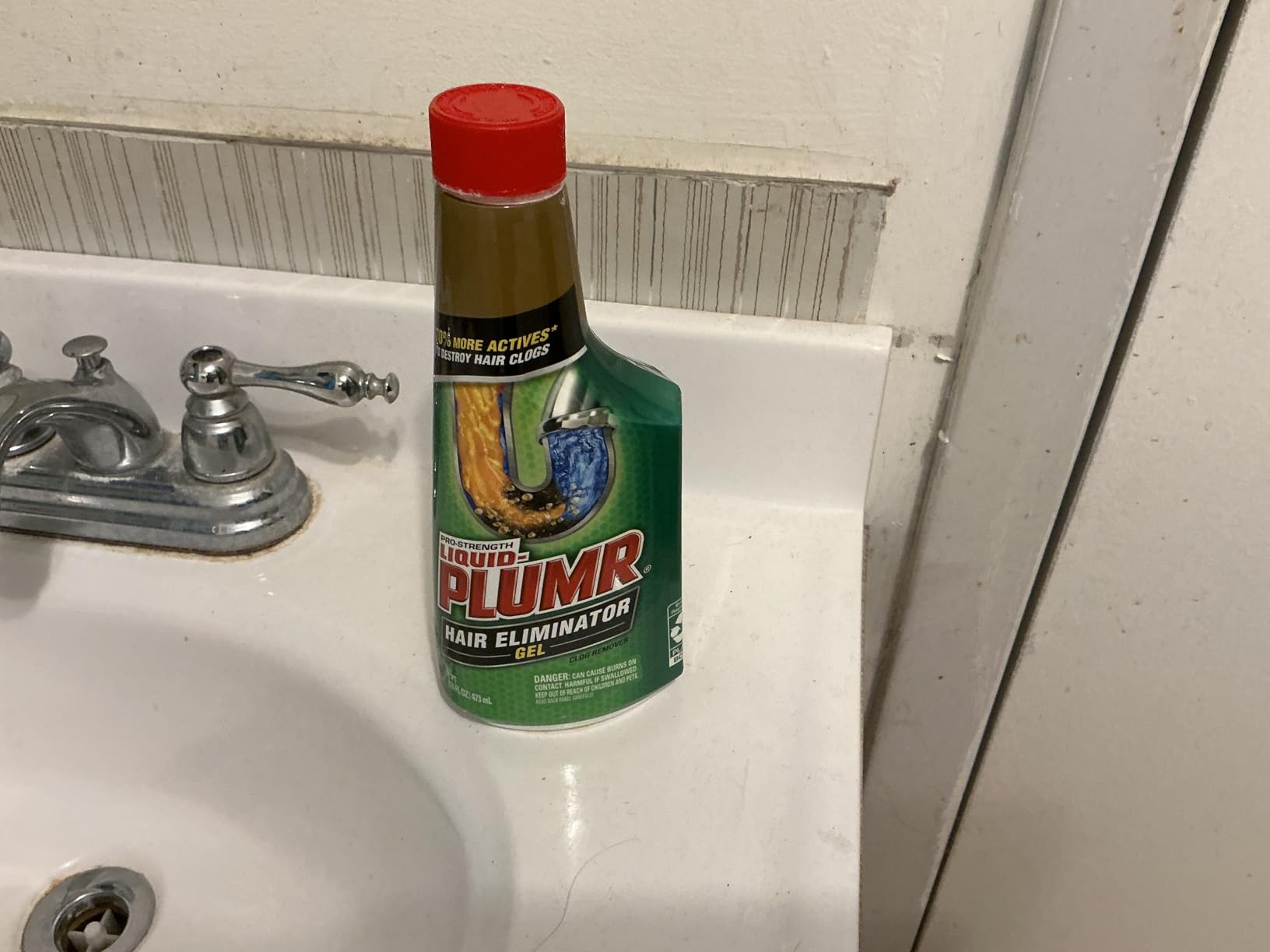 Liquid-Plumr Pro-Strength Hair Eliminator Gel Clog Remover, Hair Clog Remover and Drain Opener, Safe for All Septic Systems and Pipes, 16 fl. oz. Bottle Customer Review Liquid-Plumr Pro-Strength Hair Eliminator Gel Clog Remover, Hair Clog Remover and Drain Opener, Safe for All Septic Systems and Pipes, 16 fl. oz. Bottle - Customer Photo 1