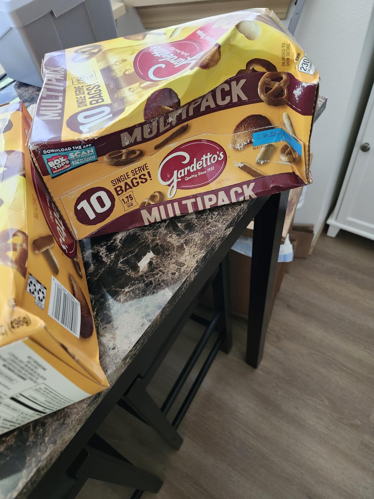 Gardetto's Original Recipe Snack Mix, Crunchy Breadsticks, Pretzels & Roasted Rye Chips, Kosher Snacks Multipack, 10 Single-Serve Bags, Individually Wrapped Party & Family Pack, 17.5 oz Bulk Box - Customer Photo 2