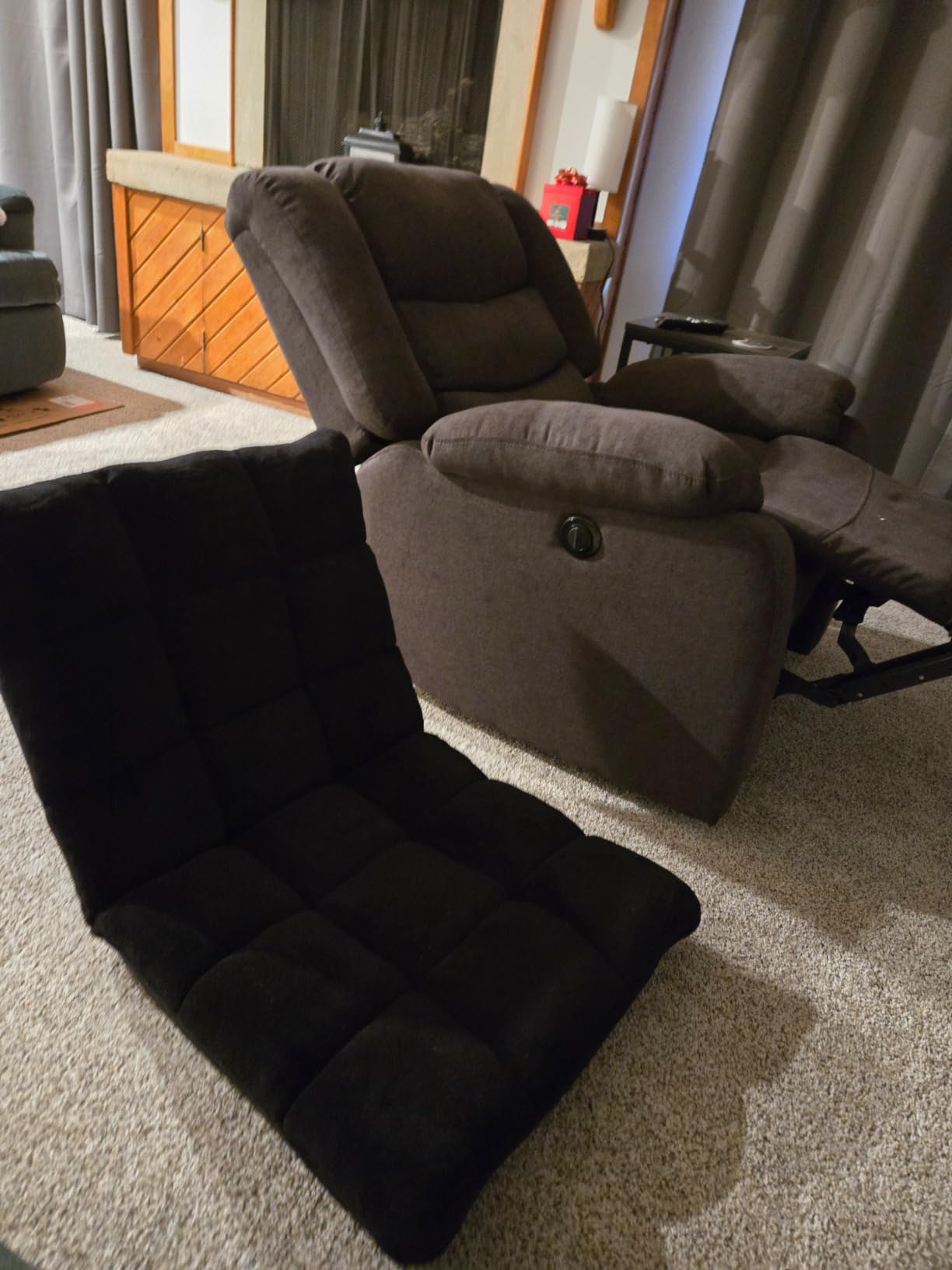 Giantex Folding Floor Chair with Back Support, 14 Adjustable Position, Padded Sleeper Bed, Couch Recliner, Gaming Floor Chairs for Adults, Meditation, Living Room (Grey) - Customer Photo 1