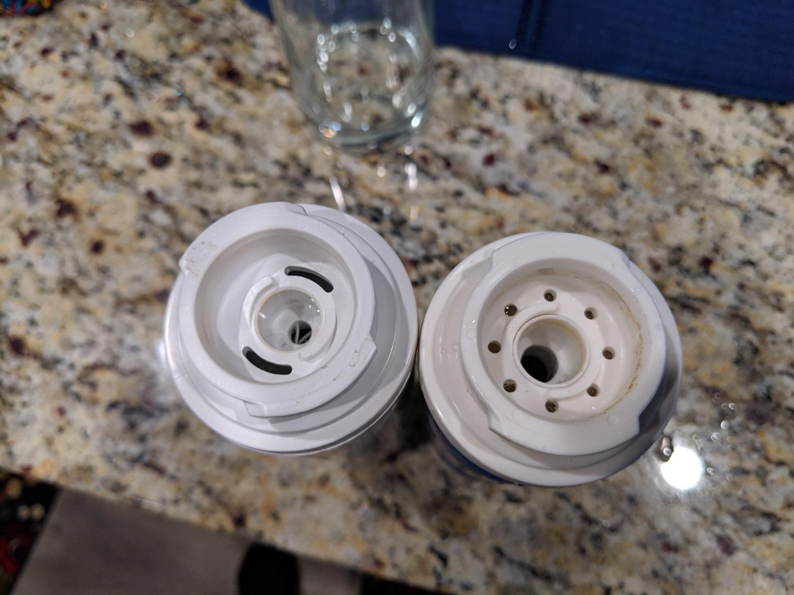 Amazon Basics Replacement Maytag UKF8001 Refrigerator Water Filter Cartridge - Premium Filtration - Customer Photo 1