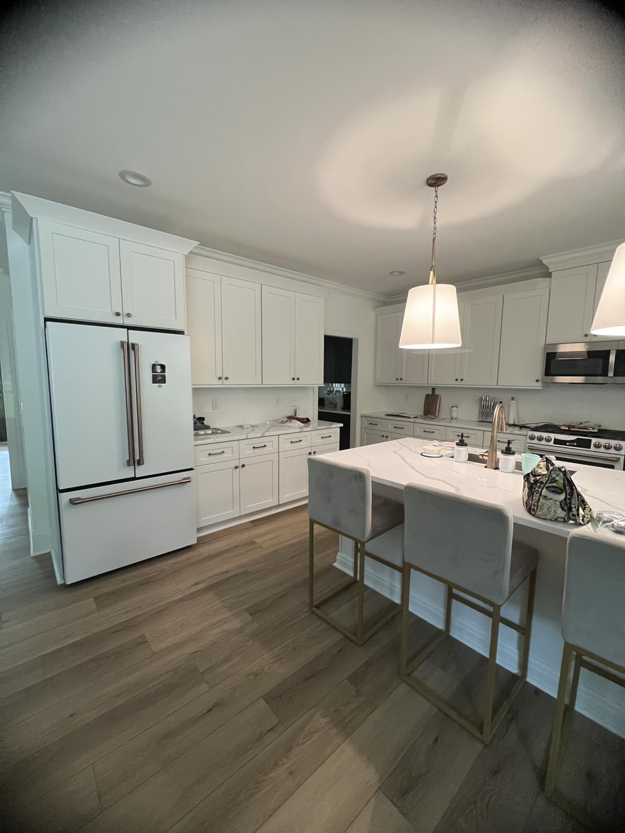 Cafe CWE23SP4MW2 23.1 cu. ft. Smart French Door Refrigerator in Matte White, Counter Depth and Fingerprint Resistant - Customer Photo 1