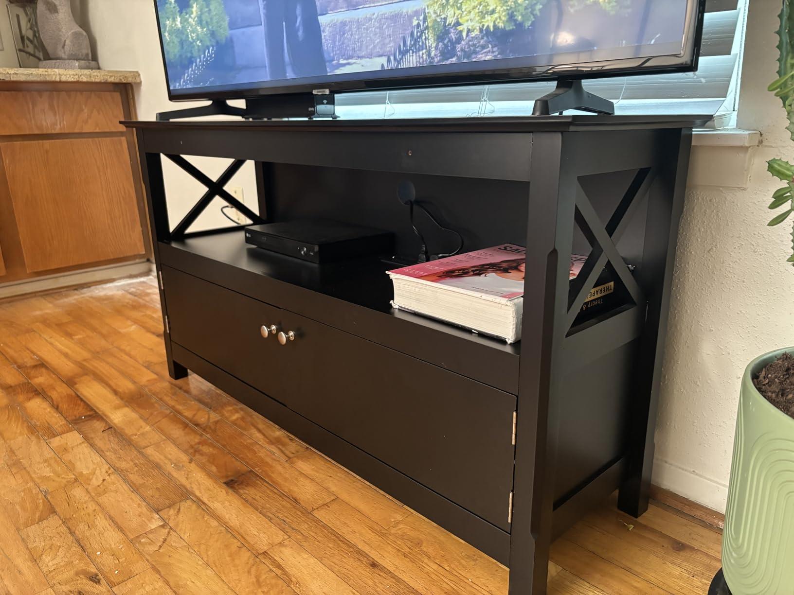 Tangkula Farmhouse TV Stand for TVs up to 50 Inch, Media Entertainment Center with Charging Station, USB & Type C Ports, Storage Shelf & 2 Cabinets, Television Console Table for Living Room (White) - Customer Photo 2