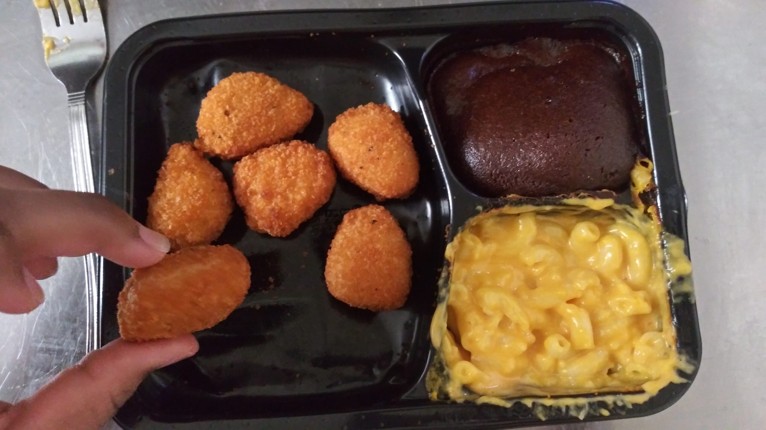 Banquet Chicken Nuggets with Mac and Cheese and Brownie, Microwave Dinner with Chocolate Brownie, Frozen Meal, 7.4 OZ - Customer Photo 1