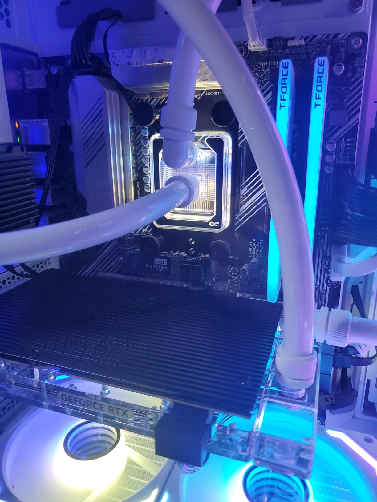 Alphacool Eisblock Aurora XP3 Light CPU Water Block, Plexi Customer Review Alphacool Eisblock Aurora XP3 Light CPU Water Block, Plexi - Customer Photo 1