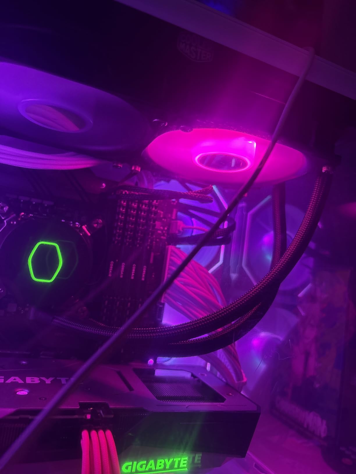 CoolerMaster MasterLiquid ML240L RGB V2, Close-Loop AIO CPU Liquid Cooler, Gen3 Dual Chamber Pump, 240mm Radiator, SickleFlow 120 PWM ARGB, AMD Ryzen AM5/AM4, Intel LGA1700/1200 (MLW-D24M-A18PC-R2) - Customer Photo 1
