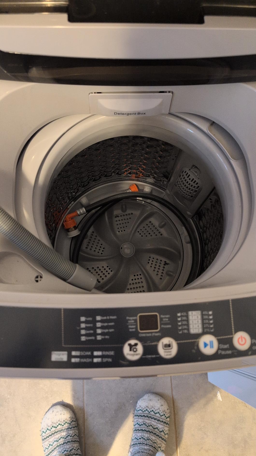 Giantex Full Automatic Washing Machine, 2 in 1 Portable Laundry Washer 1.5Cu.Ft 11lbs Capacity Washer and Spinner Combo 8 Programs 10 Water Levels Energy Saving Top Load Washer for Apartment Dorm - Customer Photo 2