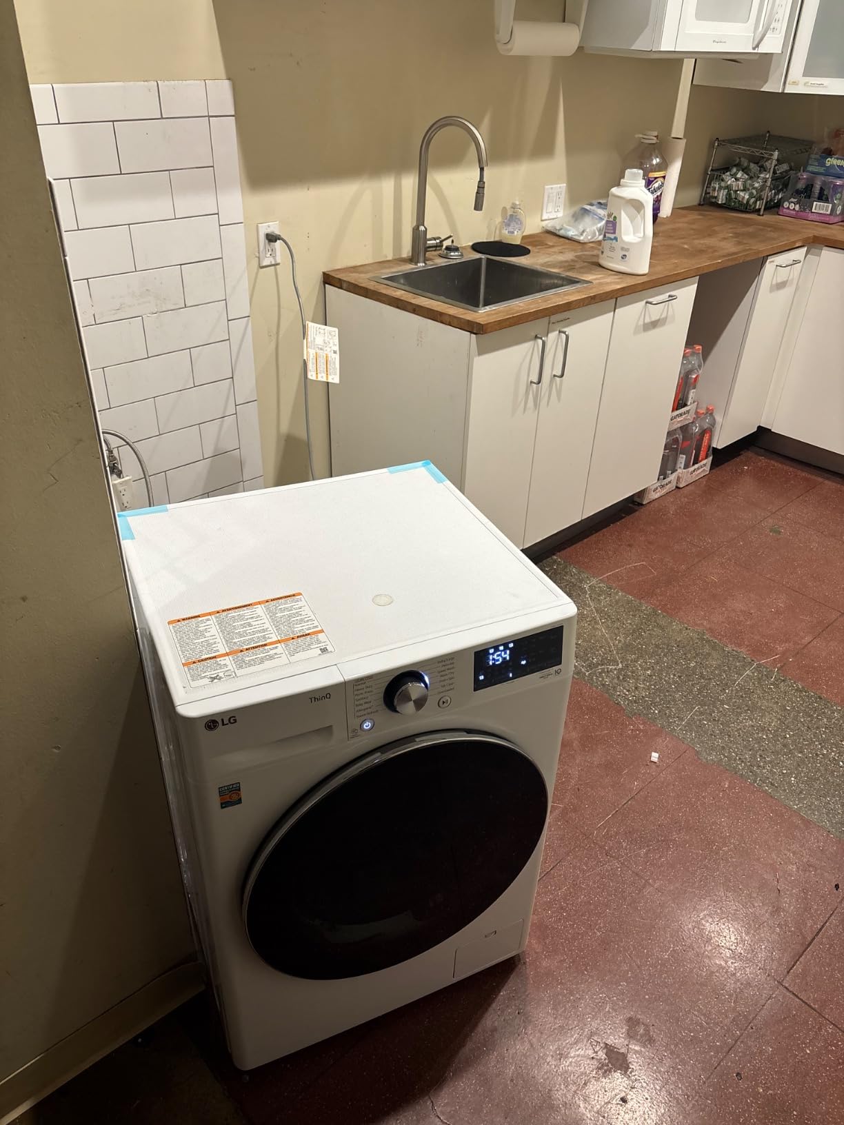 LG WM3555HWA 24 Inch Smart All In One Washer/Dryer with 2.3 cu. ft. Capacity, Wi-Fi Enabled, 14 Wash Cycles, 1400 RPM, Ventless, NeveRust Stainless Steel Drum, Quiet Operation, TrueBalance Customer Review LG WM3555HWA 24 Inch Smart All In One Washer/Dryer with 2.3 cu. ft. Capacity, Wi-Fi Enabled, 14 Wash Cycles, 1400 RPM, Ventless, NeveRust Stainless Steel Drum, Quiet Operation, TrueBalance - Customer Photo 1