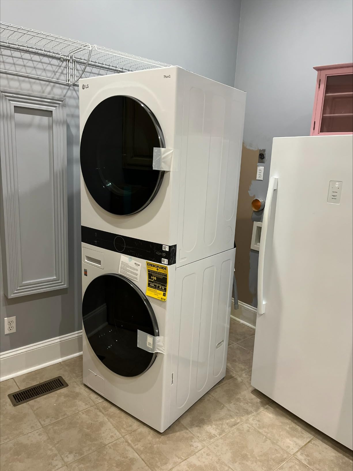 LG WKEX200HWA Compact 2 in 1 Laundry and Dryer Combo 27 Inch Washing machine 6 cycles, Laundry Center, Energy Star Certified, Washtower, Wrinkle Free, Wifi and Turbosteam technology with sensor for - Customer Photo 1