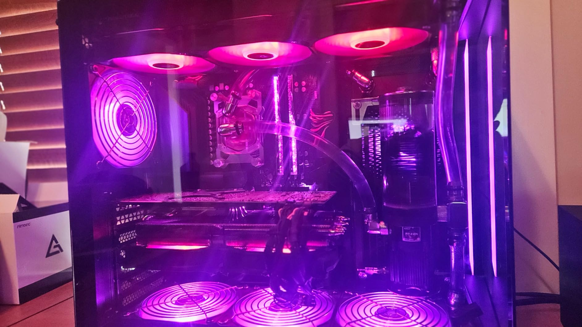 AMD Ryzen™ 9 7900X3D 12-Core, 24-Thread Desktop Processor - Customer Photo 1