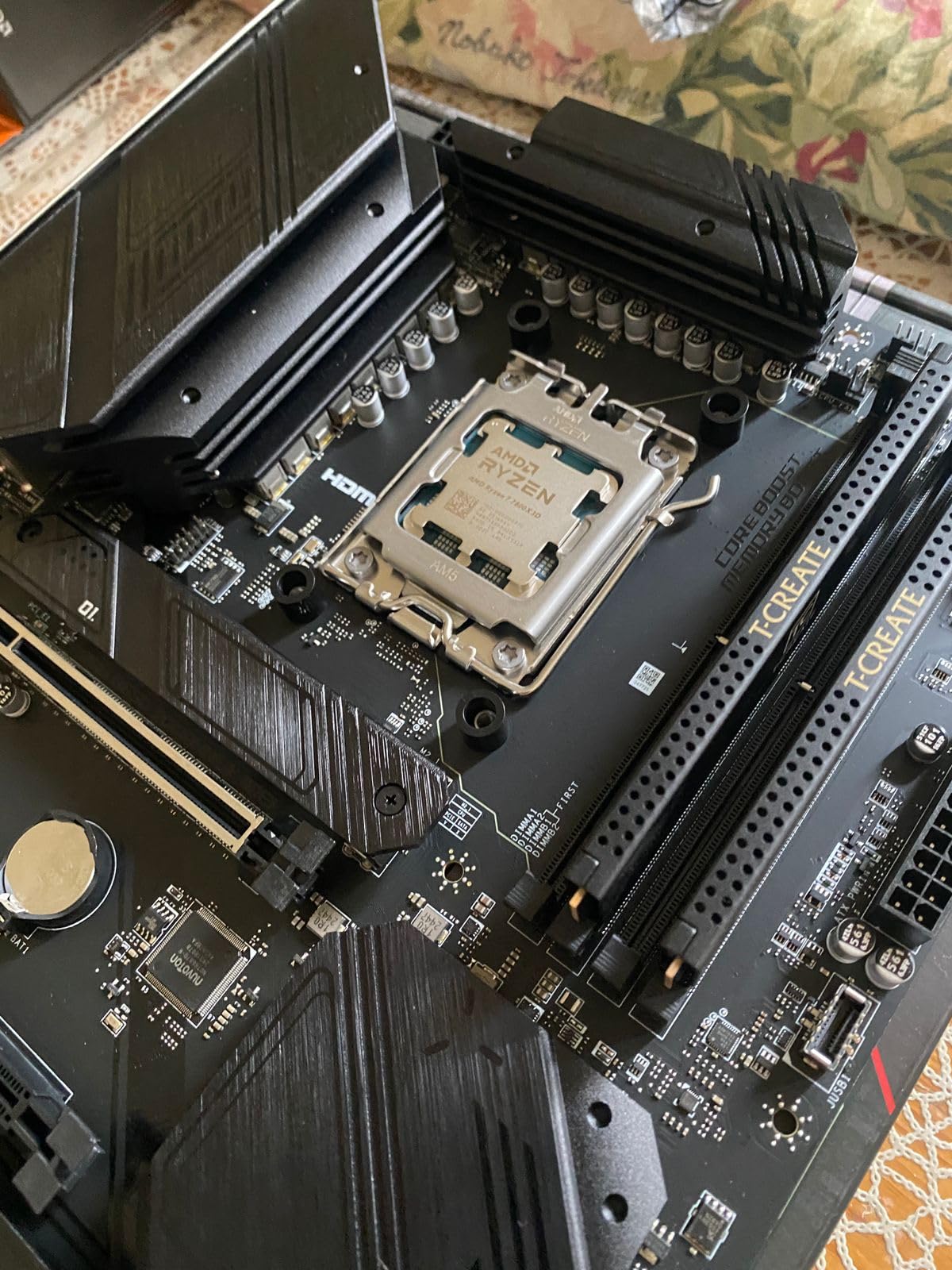 AMD Ryzen 7 7800X3D 8-Core, 16-Thread Desktop Processor - Customer Photo 1