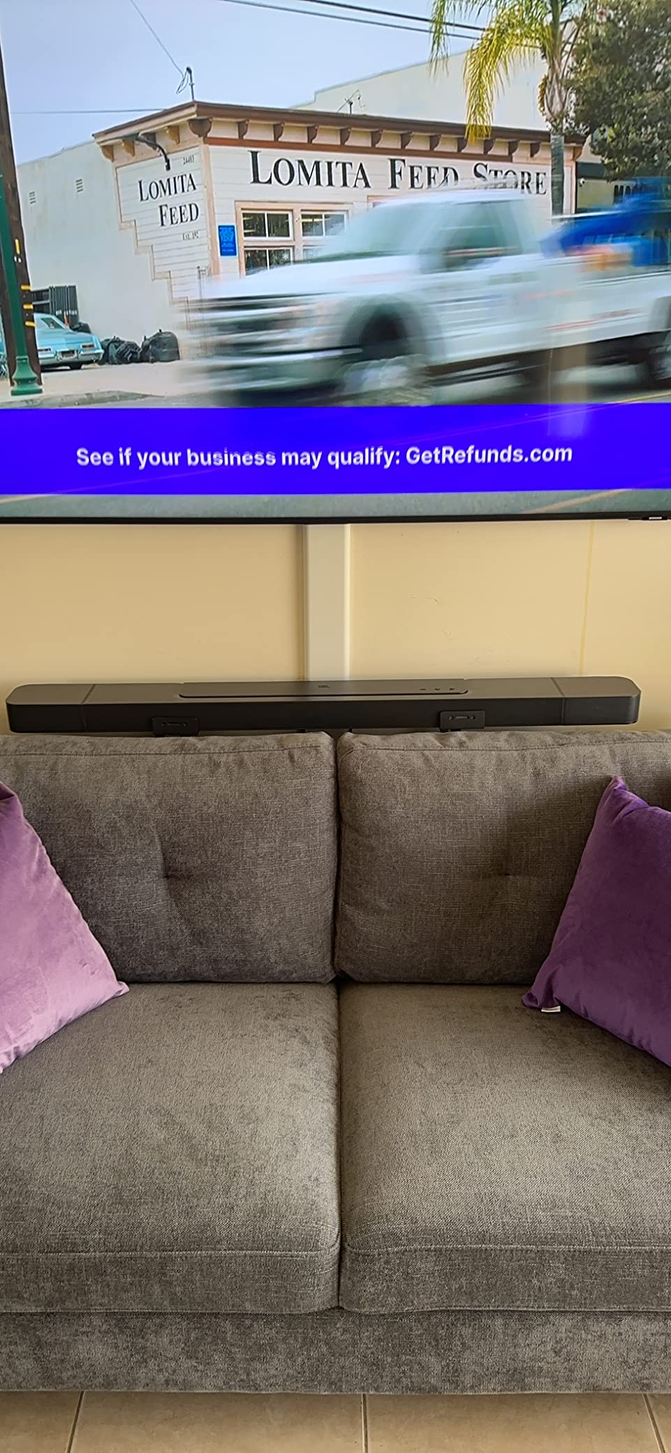 JBL Bar 700: 5.1-Channel soundbar with Detachable Surround Speakers and Dolby Atmos®, Black - Customer Photo 1