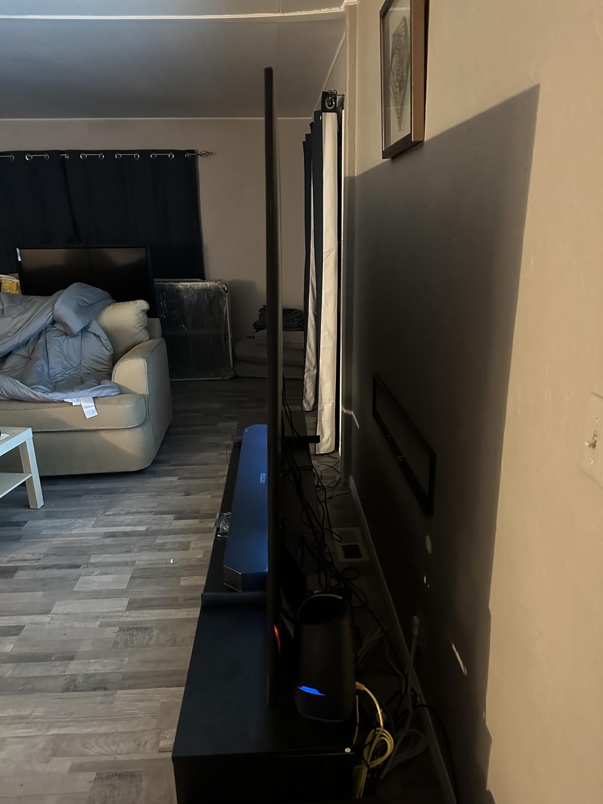 SAMSUNG 43-Inch Class Crystal UHD 4K CU8000 Series PurColor, Object Tracking Sound Lite, Q-Symphony, Motion Xcelerator, Ultra Slim, Solar Remote, Smart TV with Alexa Built-in (UN43CU8000, 2023 Model) - Customer Photo 2