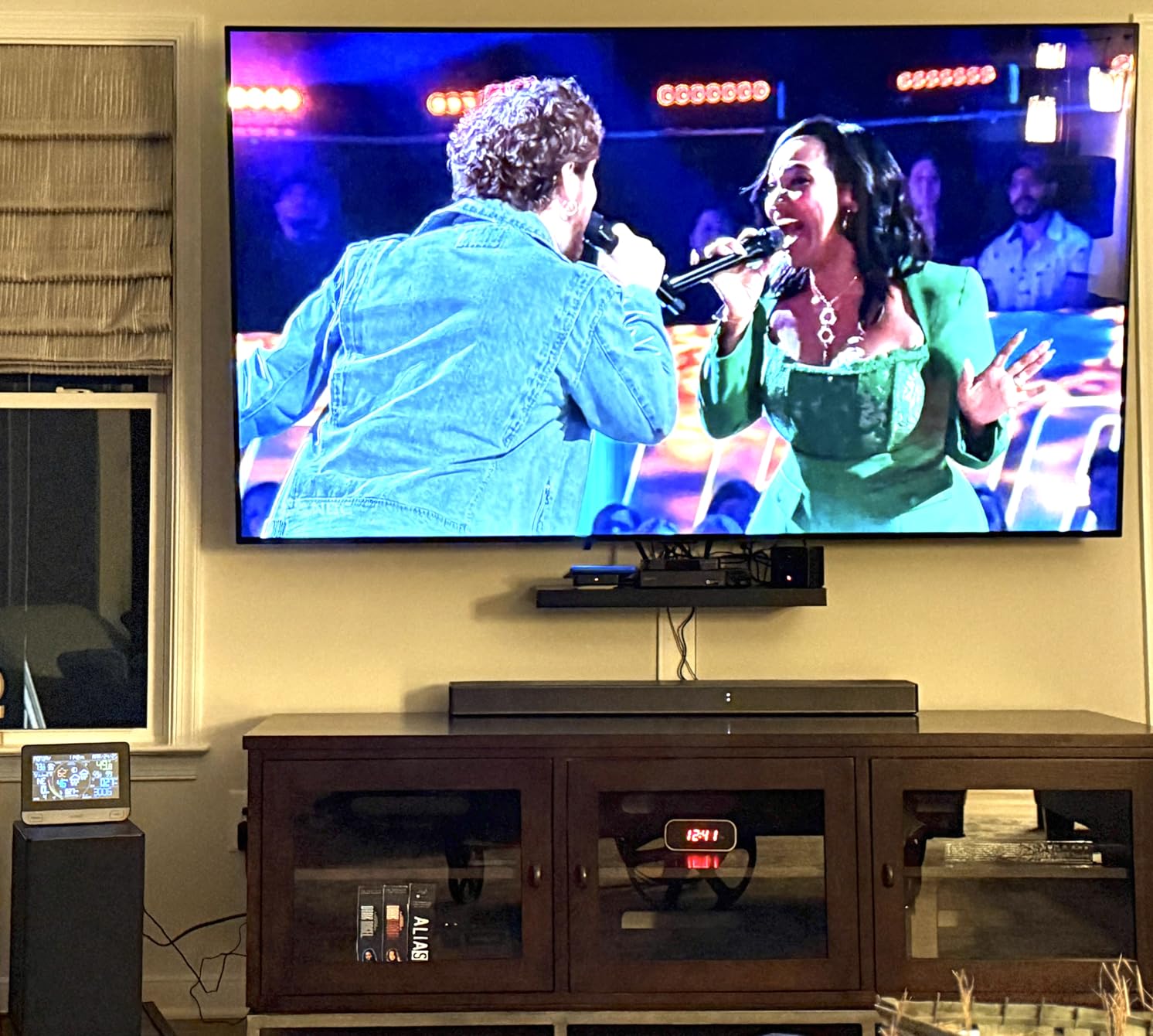 LG SC9S 3.1.3-Channel Perfect Matching Soundbar to the OLED evo C Series TV, Dolby Atmos, WOW Orchestra, WOWCAST Built-in with Wireless Dolby Atmos, Rear Speaker Ready, Wireless Subwoofer (2024 Model) - Customer Photo 1
