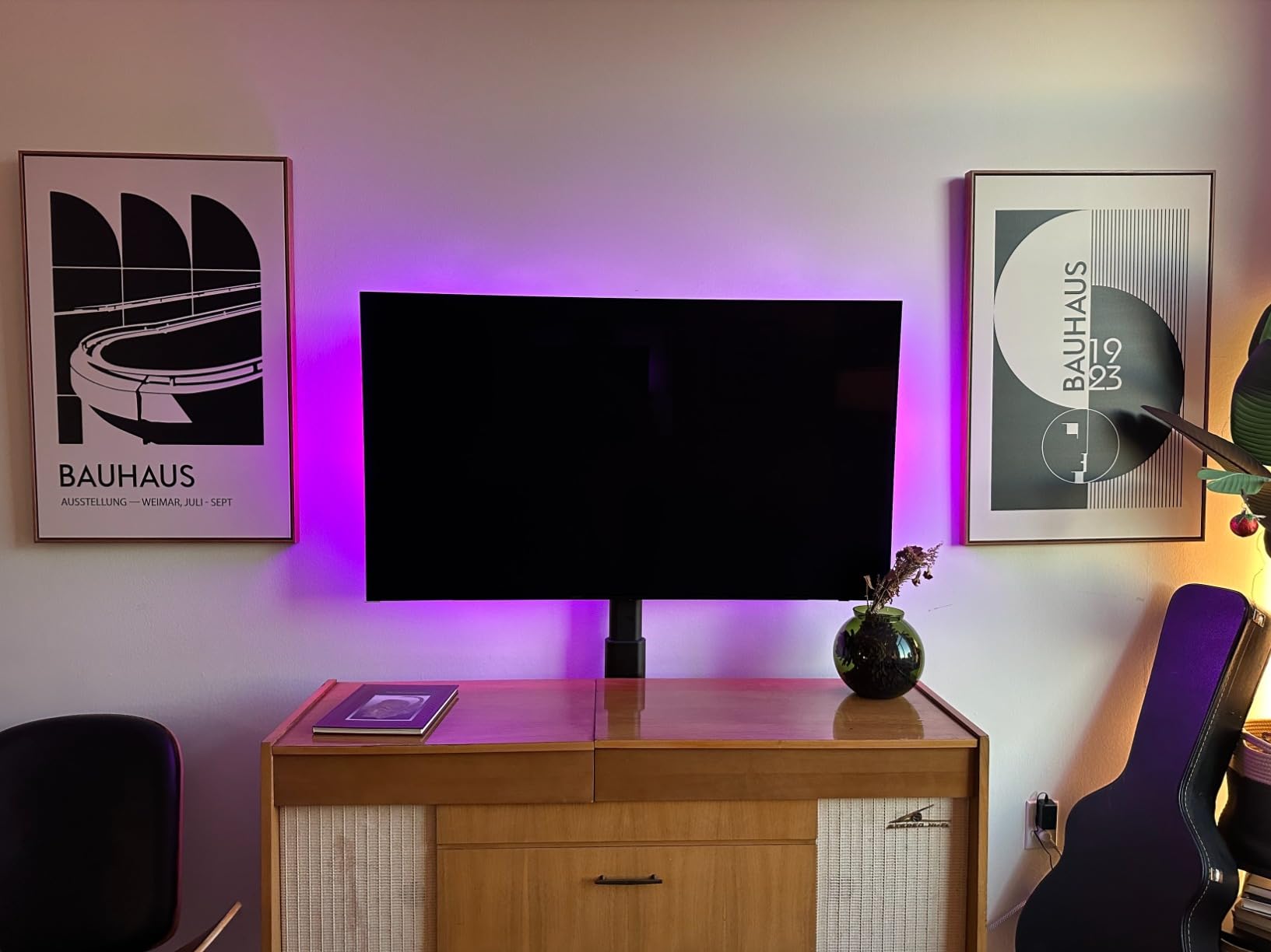 SAMSUNG 65-Inch Class OLED 4K S90C Series Quantum HDR, Dolby Atmos Object Tracking Sound Lite, Ultra Thin, Q-Symphony 3.0, Gaming Hub, Smart TV with Alexa Built-in (QN65S90C, 2023 Model), Titan Black - Customer Photo 2