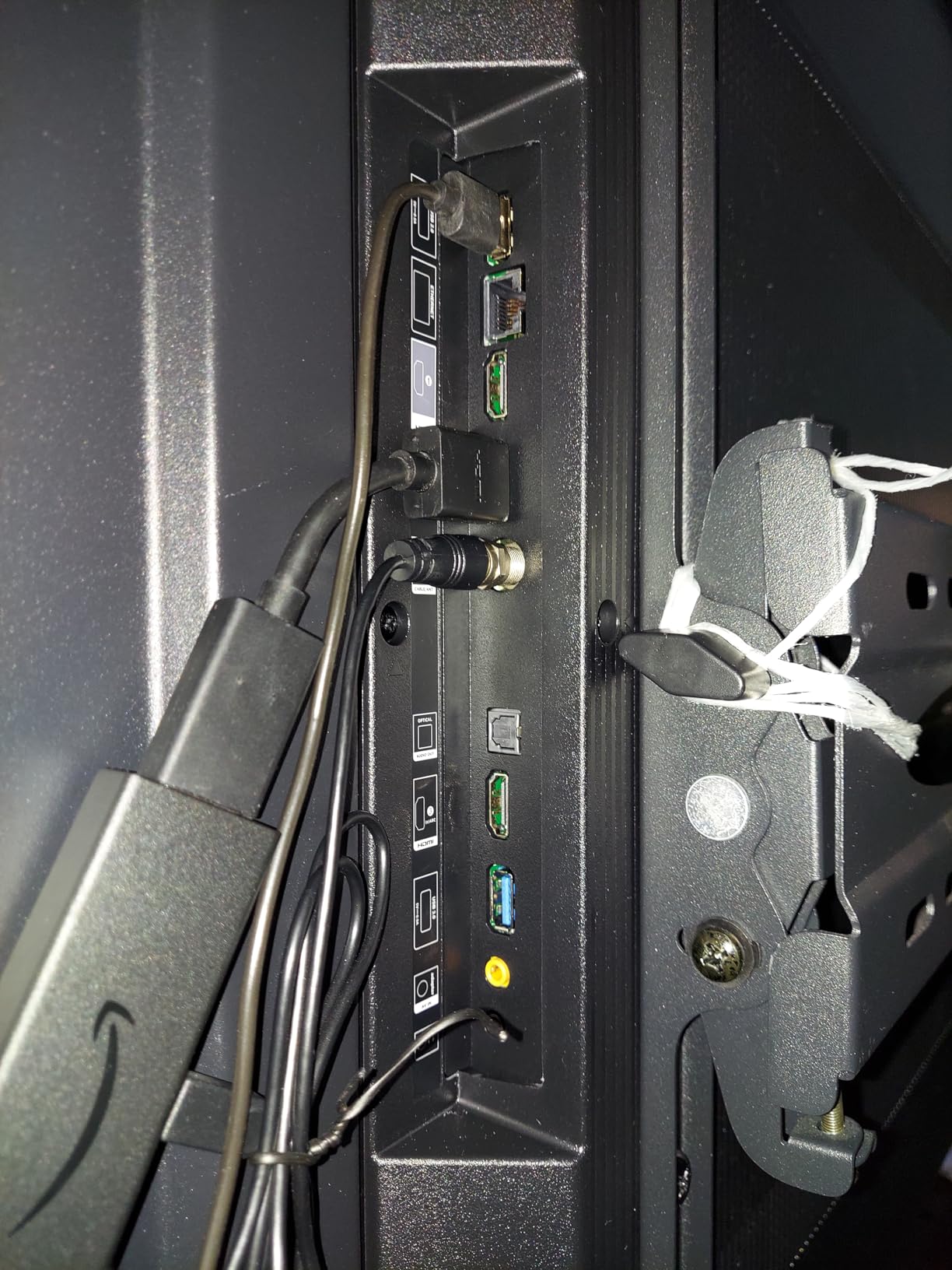 TCL 55-Inch Q6 QLED 4K Smart TV with Google (55Q650G, 2023 Model) Dolby Vision, Atmos, HDR Pro+, Game Accelerator Enhanced Gaming, Voice Remote, Works Alexa, Streaming UHD Television - Customer Photo 2