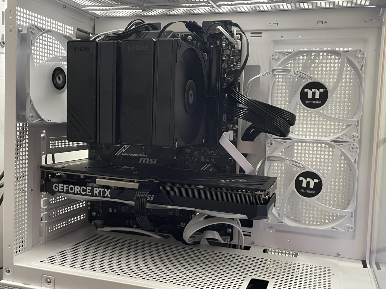INLAND MSI PRO B650-P WiFi Motherboard with AMD Ryzen 5 7600X 6-Core Desktop Processor (AMD AM5, ATX, DDR5, PCIe 4.0) - Customer Photo 2