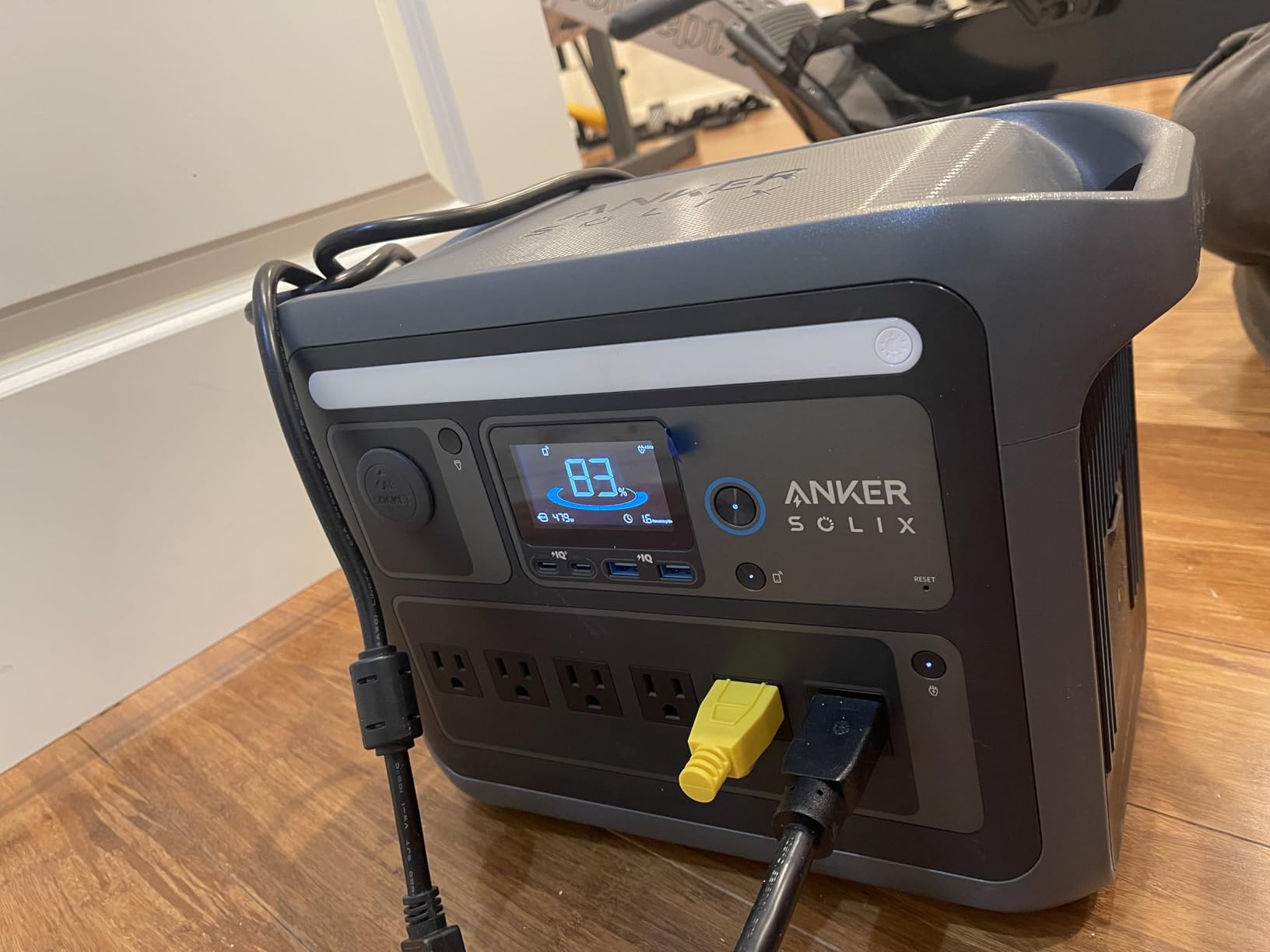 Anker SOLIX C1000 Portable Power Station, 1800W (Peak 2400W) Solar Generator, Full Charge in 58 Min, 1056wh LiFePO4 Battery for Home Backup, Power Outages, and Outdoor Camping (Optional Solar Panel) - Customer Photo 1