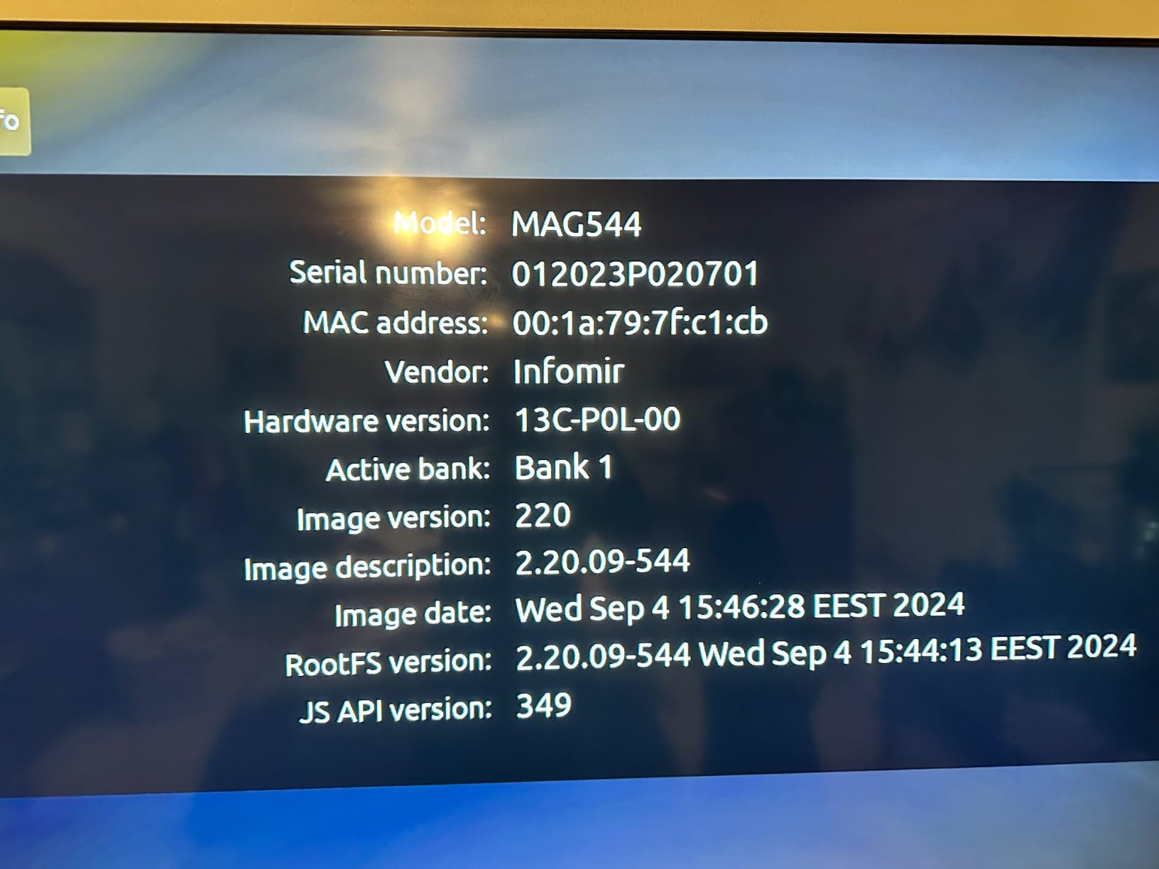 Raxxio MAG544w3 TV Set-Top Box - 4K HDR TV Streaming Device with Amlogic S905Y4 Chipset, 1GB DDR4 RAM, 4GB Flash Memory, Dolby Digital Plus, Linux 4.9, Dual-Band WiFi, USB 2.0, HDMI Cable and Remote - Customer Photo 1