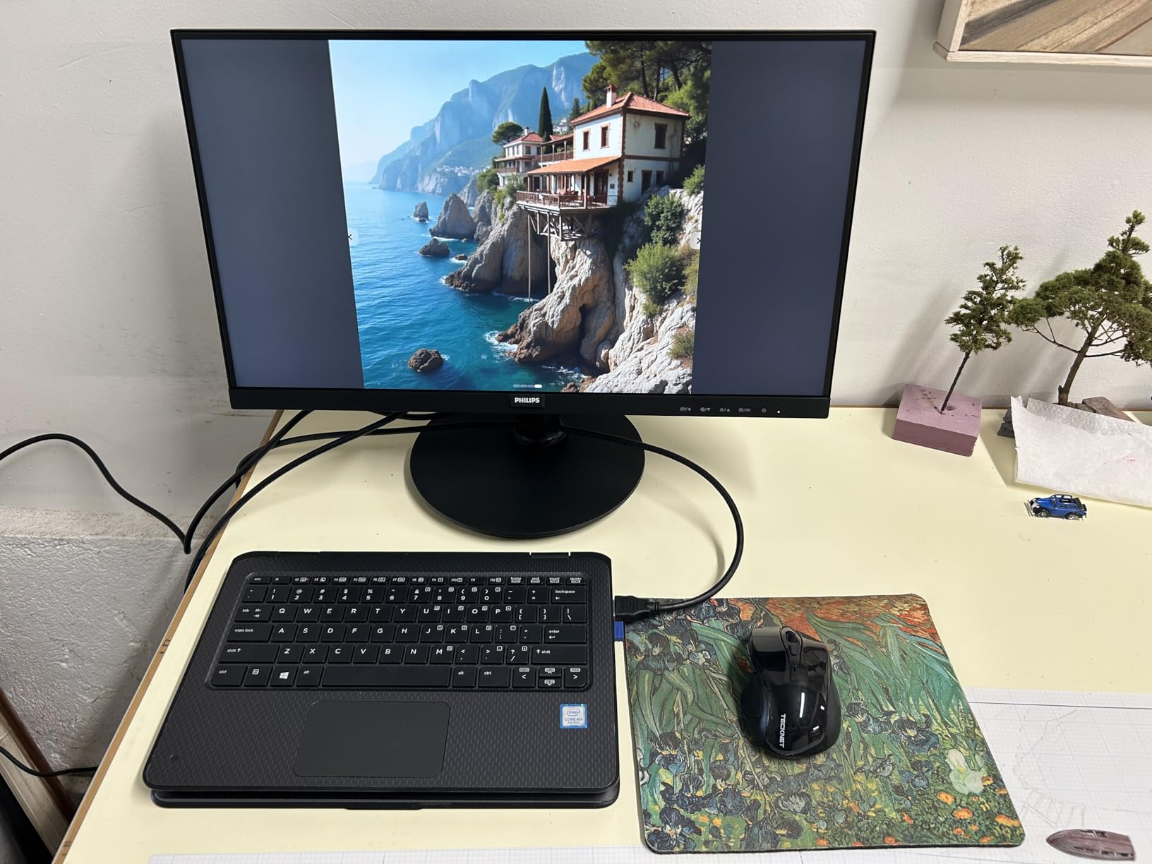 PHILIPS 241V8LB 24 inch Frameless Full HD (1920 x 1080) 100Hz Monitor, VESA, HDMI x1, VGA Port x1, Eye Care, 4 Year Advance Replacement Warranty - Customer Photo 1