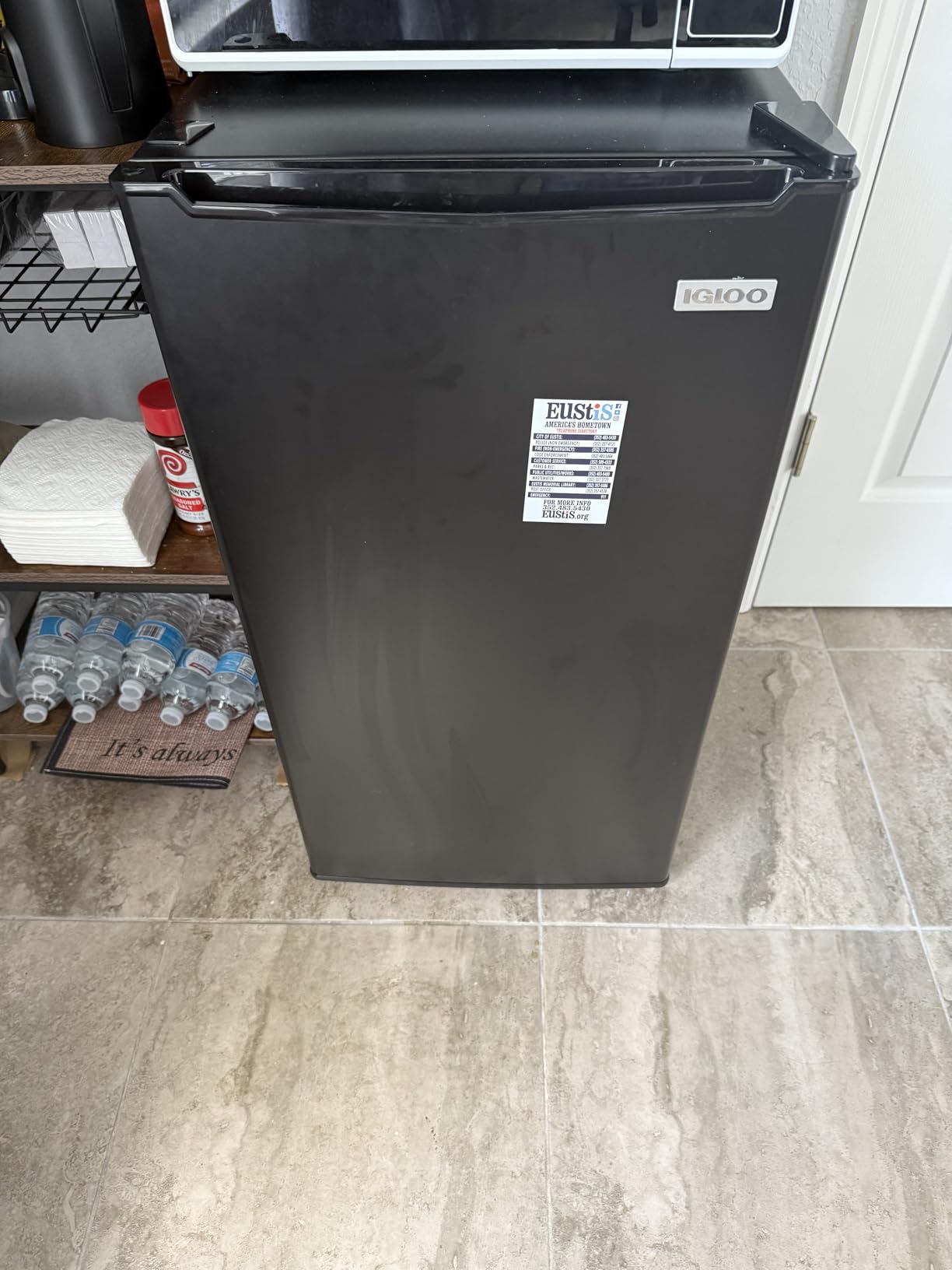 Igloo 3.2 Cu.Ft. Single Door Compact Refrigerator with Freezer - Slide Out Glass Shelf, Perfect for Homes, Offices, Dorms - Black Customer Review Igloo 3.2 Cu.Ft. Single Door Compact Refrigerator with Freezer - Slide Out Glass Shelf, Perfect for Homes, Offices, Dorms - Black - Customer Photo 1
