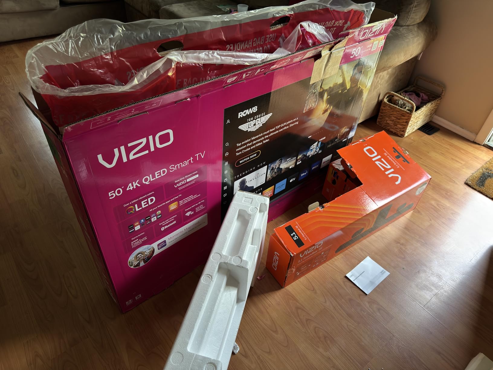 VIZIO 65-inch Quantum Pro 4K QLED 120Hz Smart TV with 1,000 nits Brightness, Dolby Vision, Local Dimming, 240FPS @ 1080p PC Gaming, WiFi 6E, Apple AirPlay, Google Cast Built-in (VQP65C-84, 2023) - Customer Photo 2