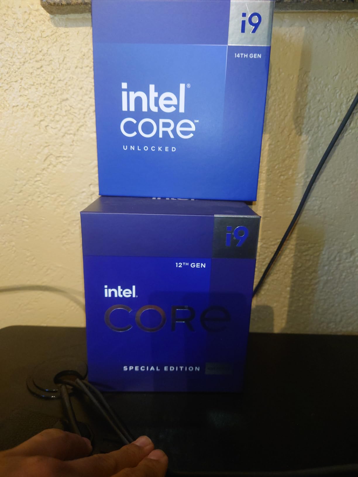 Intel® Core™ i9-14900K Desktop Processor 24 cores (8 P-cores + 16 E-cores) up to 6.0 GHz Customer Review Intel® Core™ i9-14900K Desktop Processor 24 cores (8 P-cores + 16 E-cores) up to 6.0 GHz - Customer Photo 1