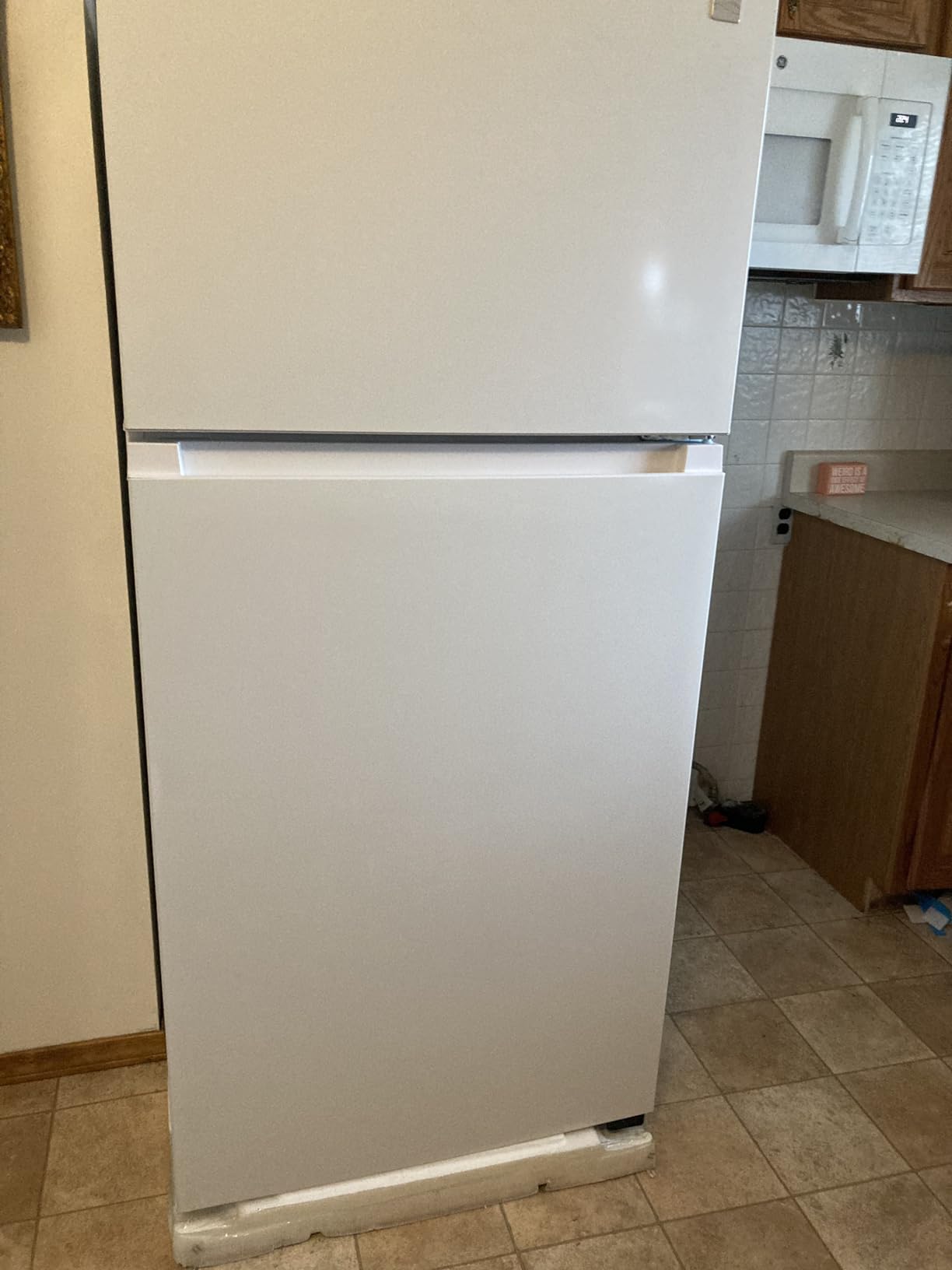 Kenmore 30 in. 18.2 cu. ft. Capacity Refrigerator/Freezer Adjustable Glass Shelving, Humidity Control Crispers, Gallon Door Bins, White Customer Review Kenmore 30 in. 18.2 cu. ft. Capacity Refrigerator/Freezer Adjustable Glass Shelving, Humidity Control Crispers, Gallon Door Bins, White - Customer Photo 2