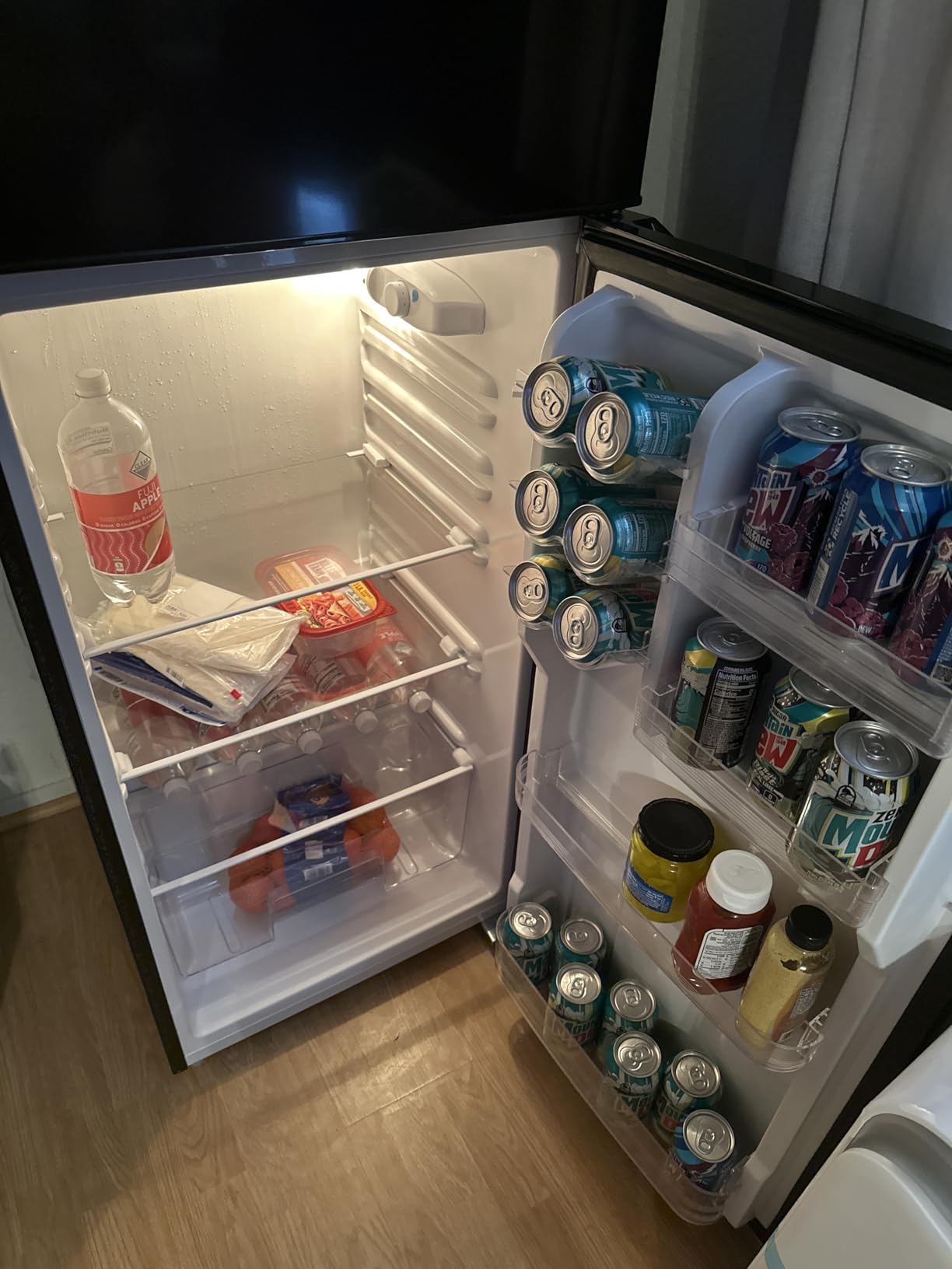 Upstreman 7.7 Cu.Ft. Refrigerator with Freezer, Double Door Fridge, Adjustable Thermostat, Large Capacity, Reversible Door Swing, Refrigerator for Apartment, Office, Dorm, Black（BD75） - Customer Photo 1