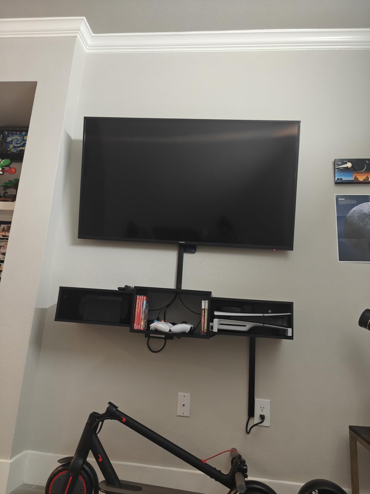 IBUYKE Floating TV Stand Wall Mounted with Power Outlet,Modern Wood Wall Mounted Media Console Shelf,Floating Entertainment Center for Under TV Storage for Living Room Bedroom Office,Black WST001B- - Customer Photo 1