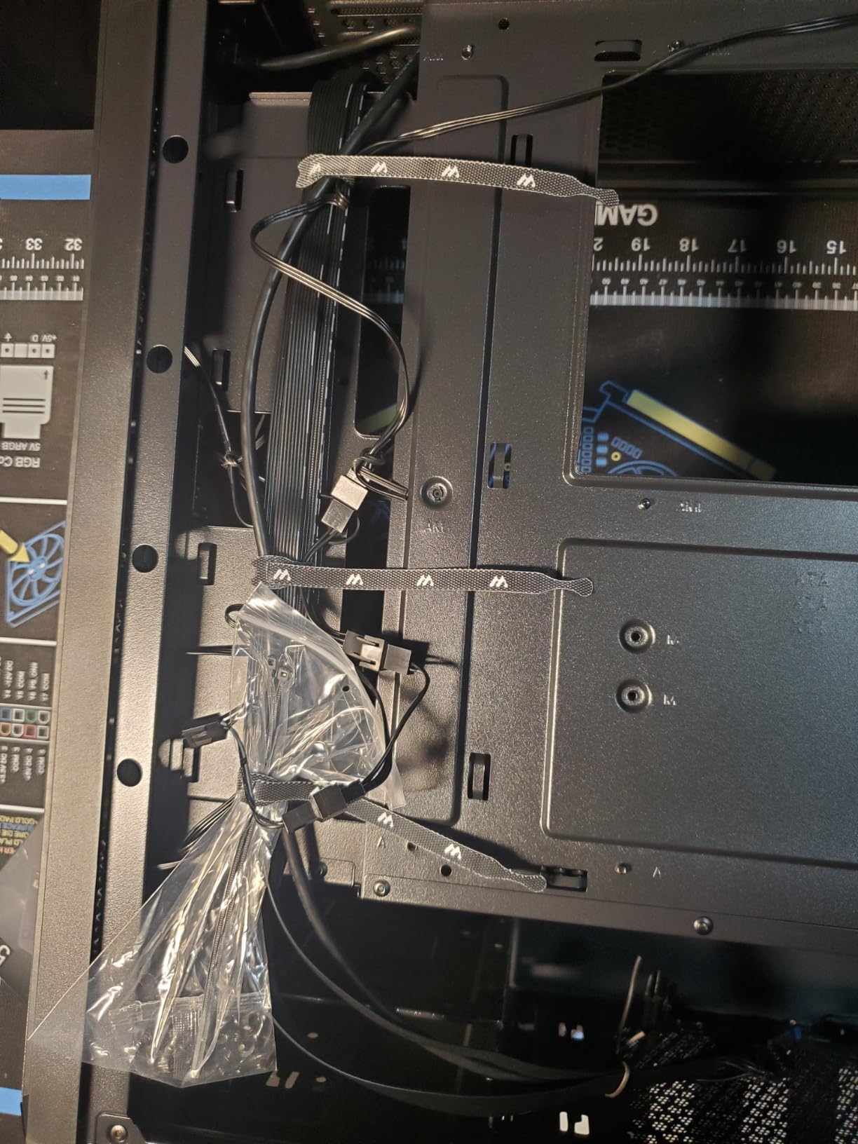 ATX PC Case, Mid Tower Gaming PC Case with Mesh Front Panel, 4 Fans Preinstalled USB 3.0 Tempered Glass Computer Case, Black Computer Case (P5) - Customer Photo 1