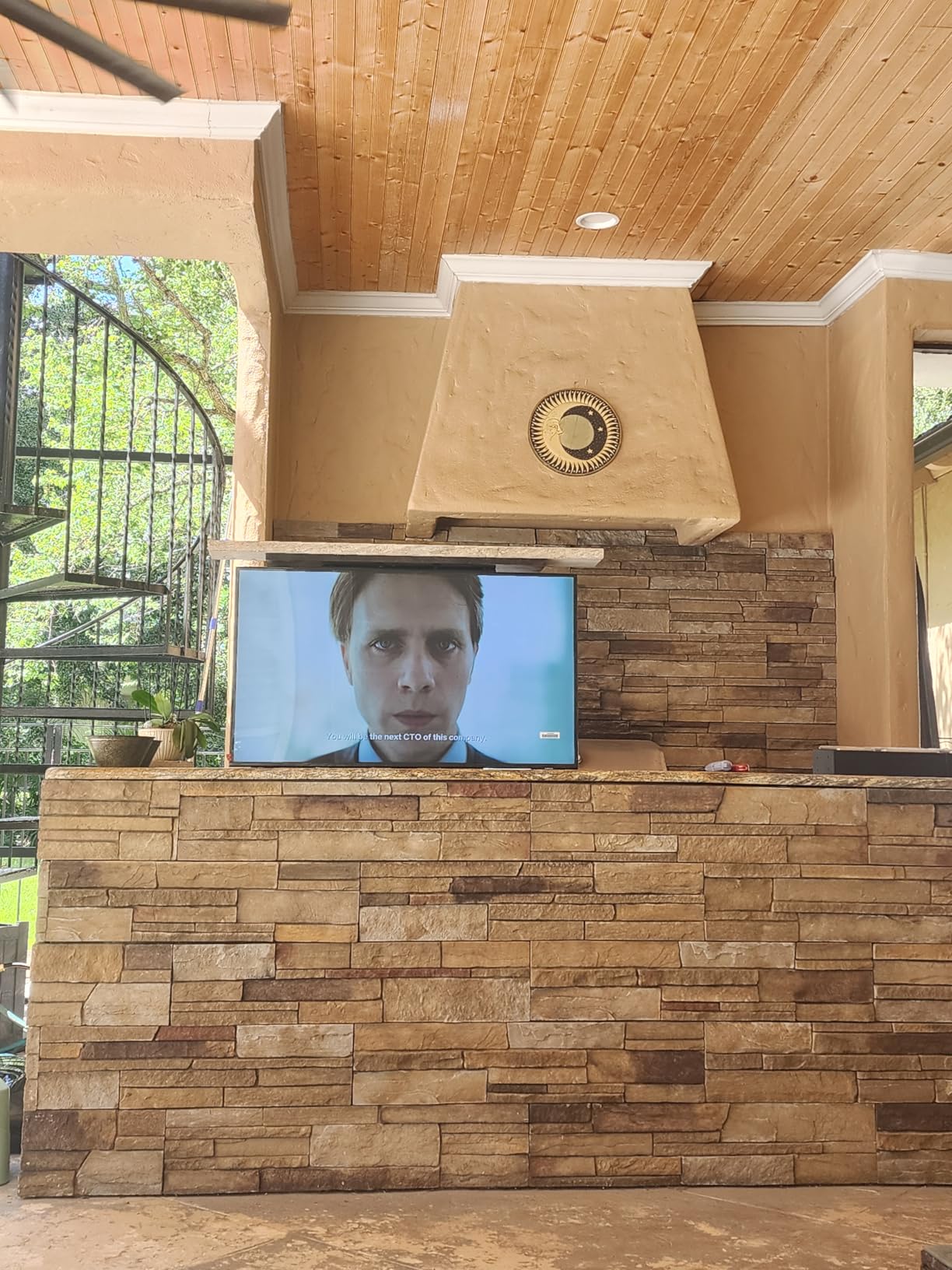 Samsung 85-Inch Class 4K Crystal UHD DU8000 Series HDR Smart TV w/Object Tracking Sound Lite, Motion Xcelerator 120Hz, Ultra Slim Design, Gaming Hub, Alexa Built-in (UN85DU8000, 2024 Model) - Customer Photo 2