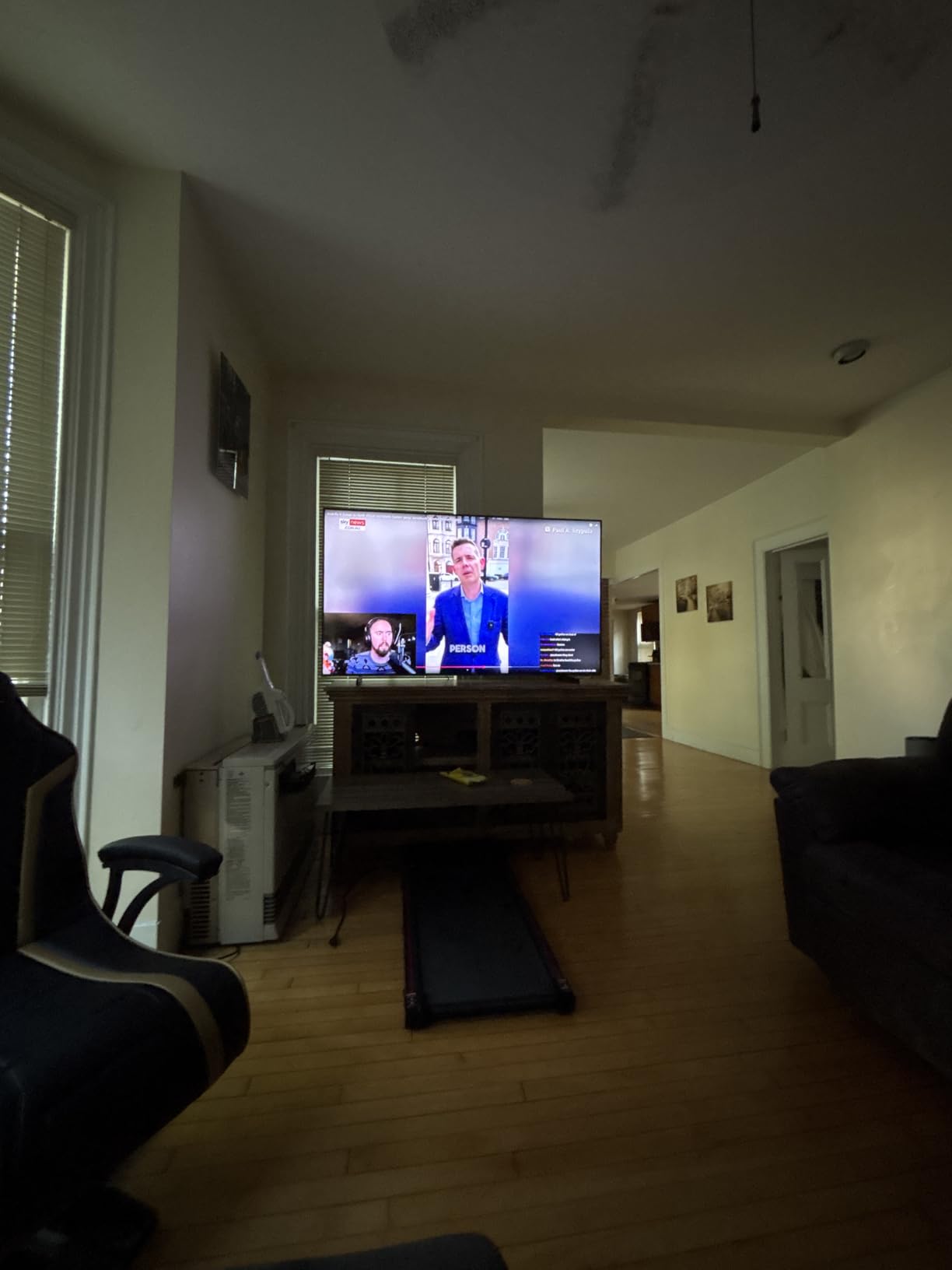 Samsung 43-Inch Class QLED 4K Q60D Series Quantum HDR Smart TV w/Object Tracking Sound Lite, Motion Xcelerator, Slim Design, Gaming Hub, Alexa Built-in (QN43Q60D, 2024 Model) Customer Review Samsung 43-Inch Class QLED 4K Q60D Series Quantum HDR Smart TV w/Object Tracking Sound Lite, Motion Xcelerator, Slim Design, Gaming Hub, Alexa Built-in (QN43Q60D, 2024 Model) - Customer Photo 2