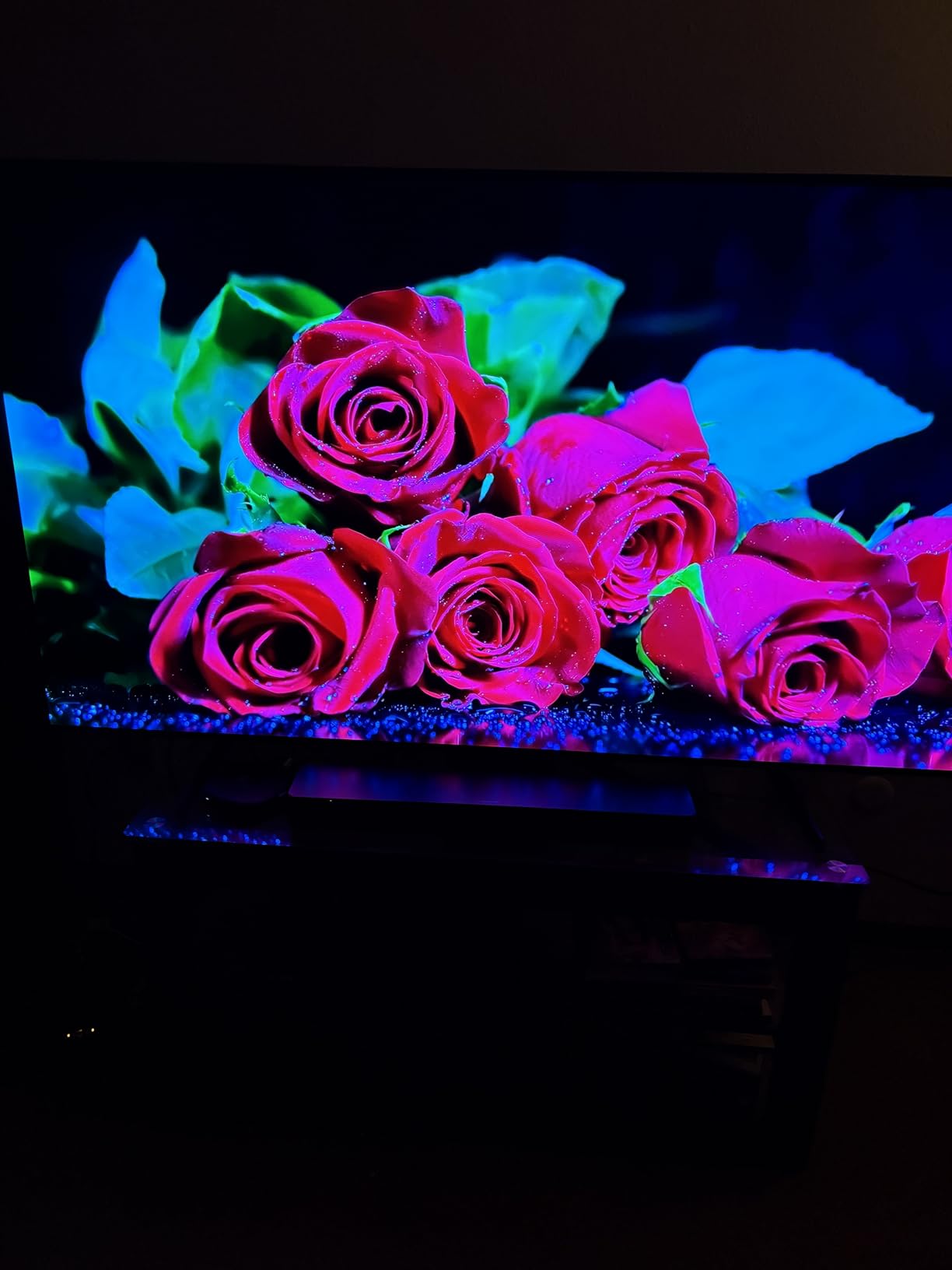 Samsung 65-Inch Class OLED 4K S85D Series HDR Smart TV w/Dolby Atmos, Object Tracking Sound Lite, Contour Design, Motion Xcelerator, Real Depth Enhancer, Alexa Built-in (QN65S85D, 2024 Model) Customer Review Samsung 65-Inch Class OLED 4K S85D Series HDR Smart TV w/Dolby Atmos, Object Tracking Sound Lite, Contour Design, Motion Xcelerator, Real Depth Enhancer, Alexa Built-in (QN65S85D, 2024 Model) - Customer Photo 3