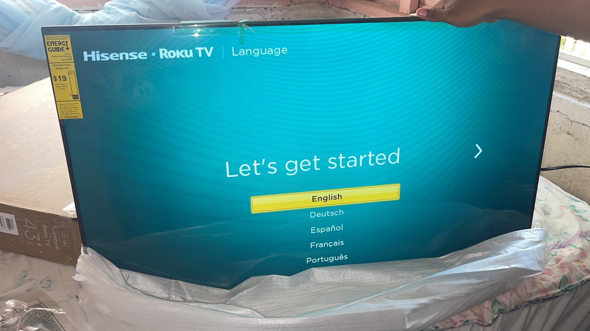 Hisense 32-Inch Class A4 Series HD 720p Smart Roku TV with Alexa Compatibility (32A4HNR) - Customer Photo 1