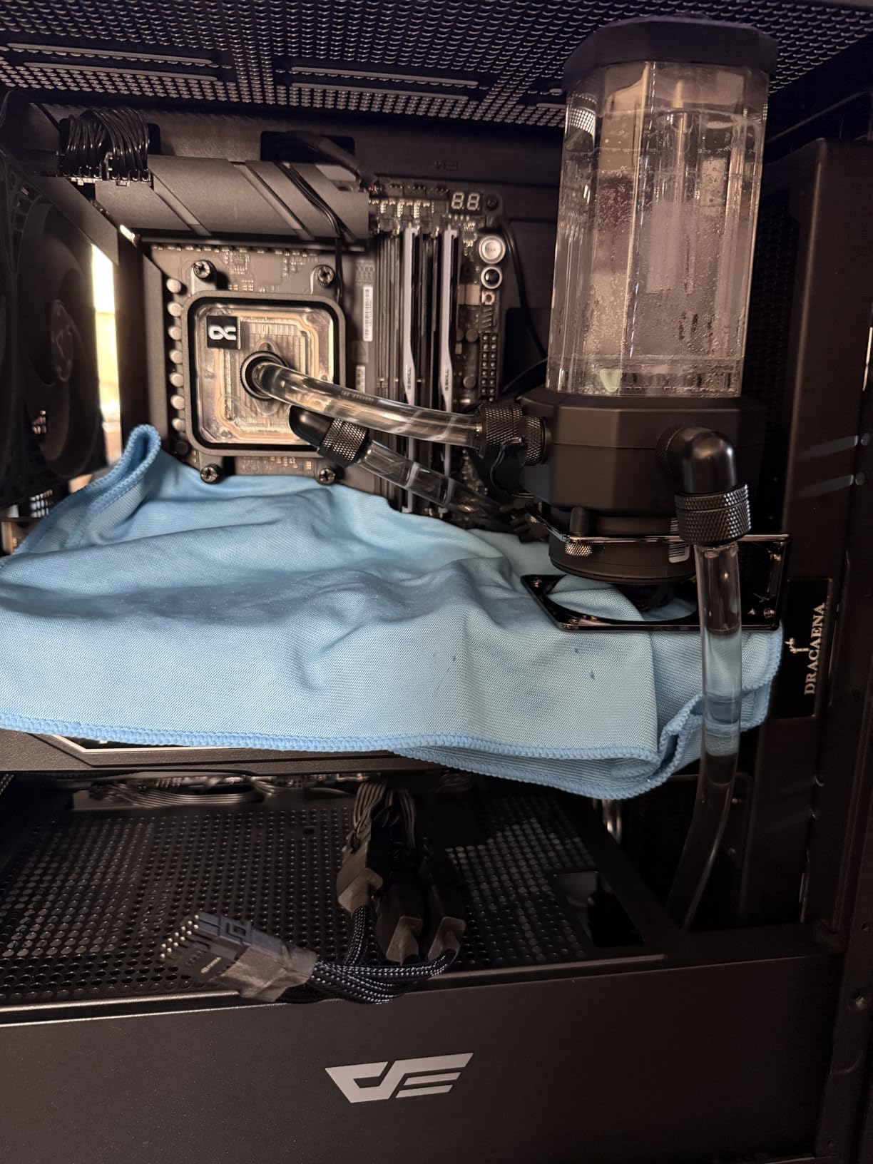 Alphacool Core 1 LT CPU Water Block, Acrylic Customer Review Alphacool Core 1 LT CPU Water Block, Acrylic - Customer Photo 1