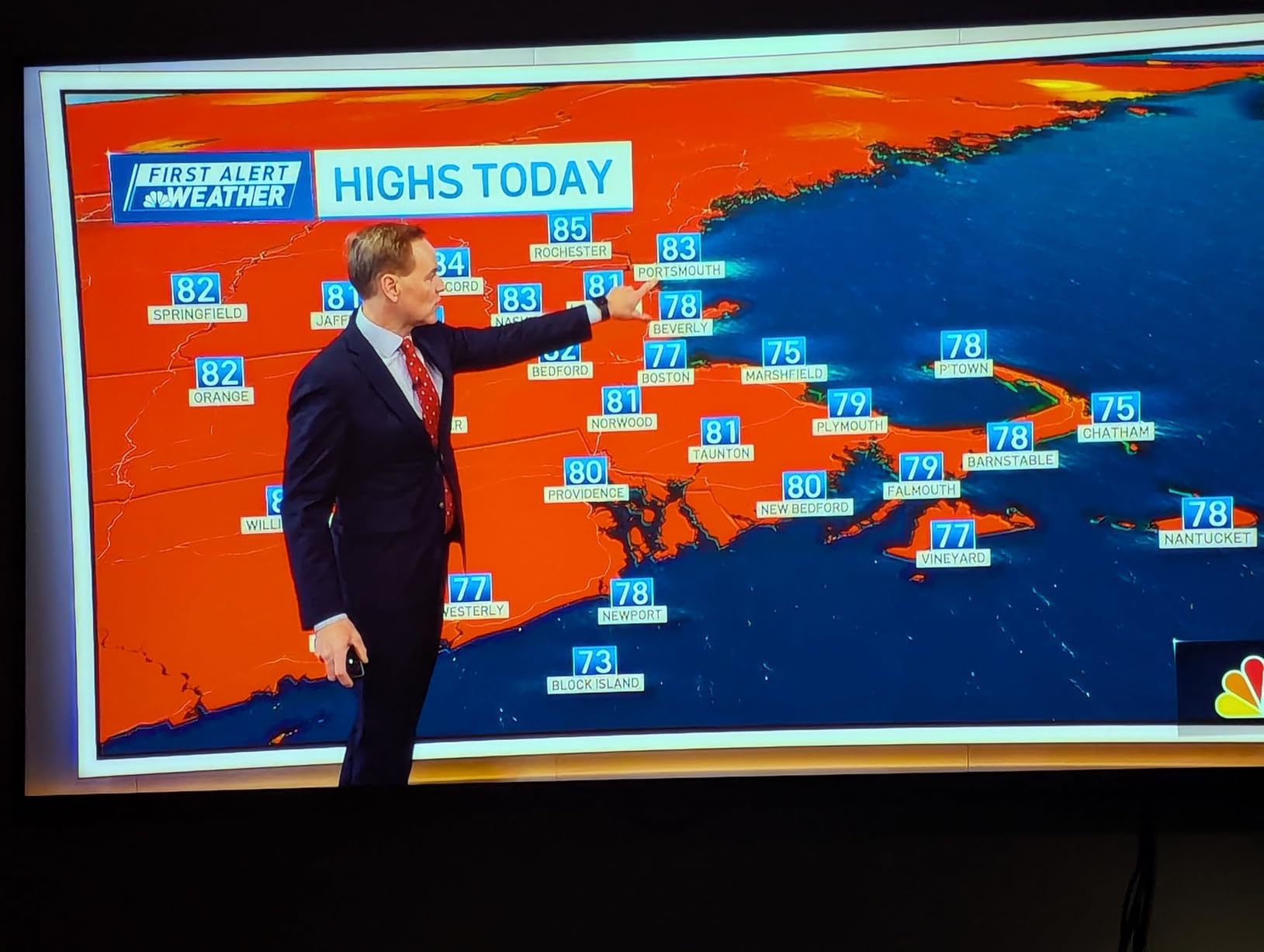 HORION 43 inch Smart TV, 4K UHD LED TV with WebOS 22, Ultra Slim Television with Mega Contrast, HDR10, Dolby Audio - Streaming Live, Bluetooth, Hdmi, WiFi ((P6D Series, 2025) - Customer Photo 1