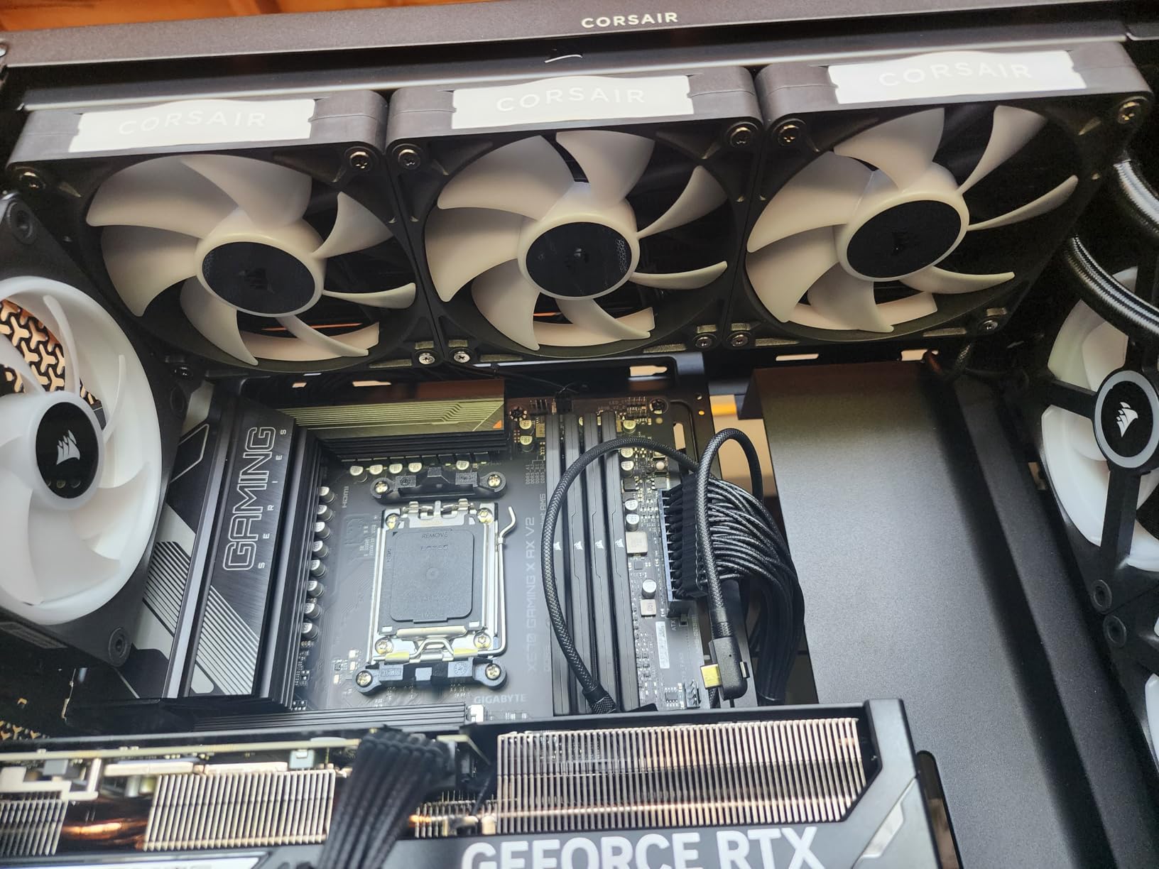 CORSAIR iCUE Link Titan 360 RX LCD Liquid CPU Cooler – 360mm AIO – Low-Noise – FlowDrive Cooling Engine – Intel LGA 1851/1700, AMD AM5/AM4 – 3X RX120 RGB Fans – iCUE Link System Hub Included – Black - Customer Photo 1