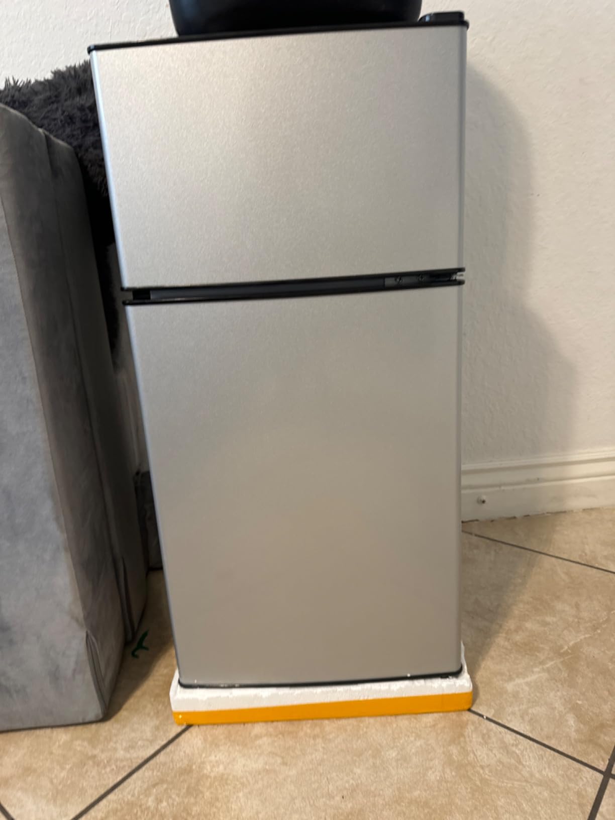 2.4 Cu.ft Mini Fridge with Top Freezer Apartment Size Dual Door Compact Refrigerator for Personal Use Small Fridge with Egg tray, 7 Temperature Control For Dorm, Silver - Customer Photo 2