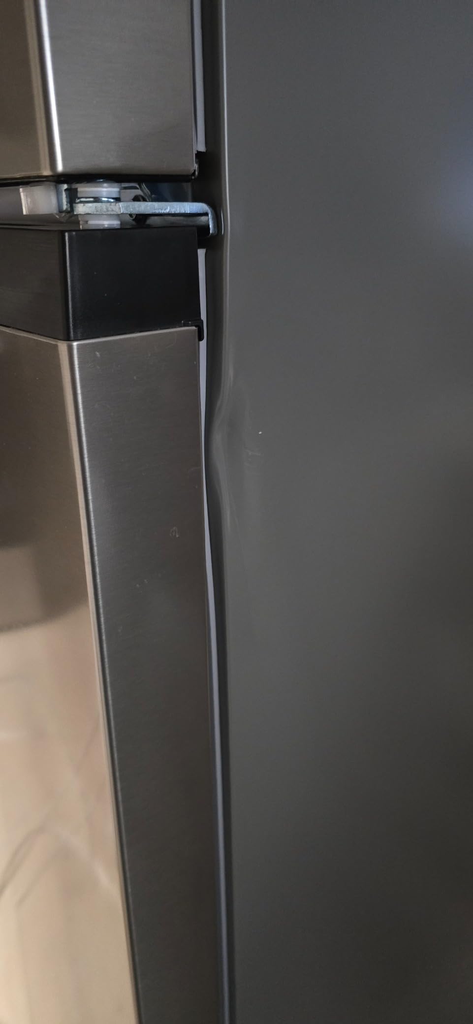 Top Freezer Refrigerator with Water Dispenser – 14.13 Cu. Ft. Full-Size Frost-Free Fridge, Adjustable Thermostat, Freestanding for Garage, Office, Home or Apartment Customer Review Top Freezer Refrigerator with Water Dispenser – 14.13 Cu. Ft. Full-Size Frost-Free Fridge, Adjustable Thermostat, Freestanding for Garage, Office, Home or Apartment - Customer Photo 1