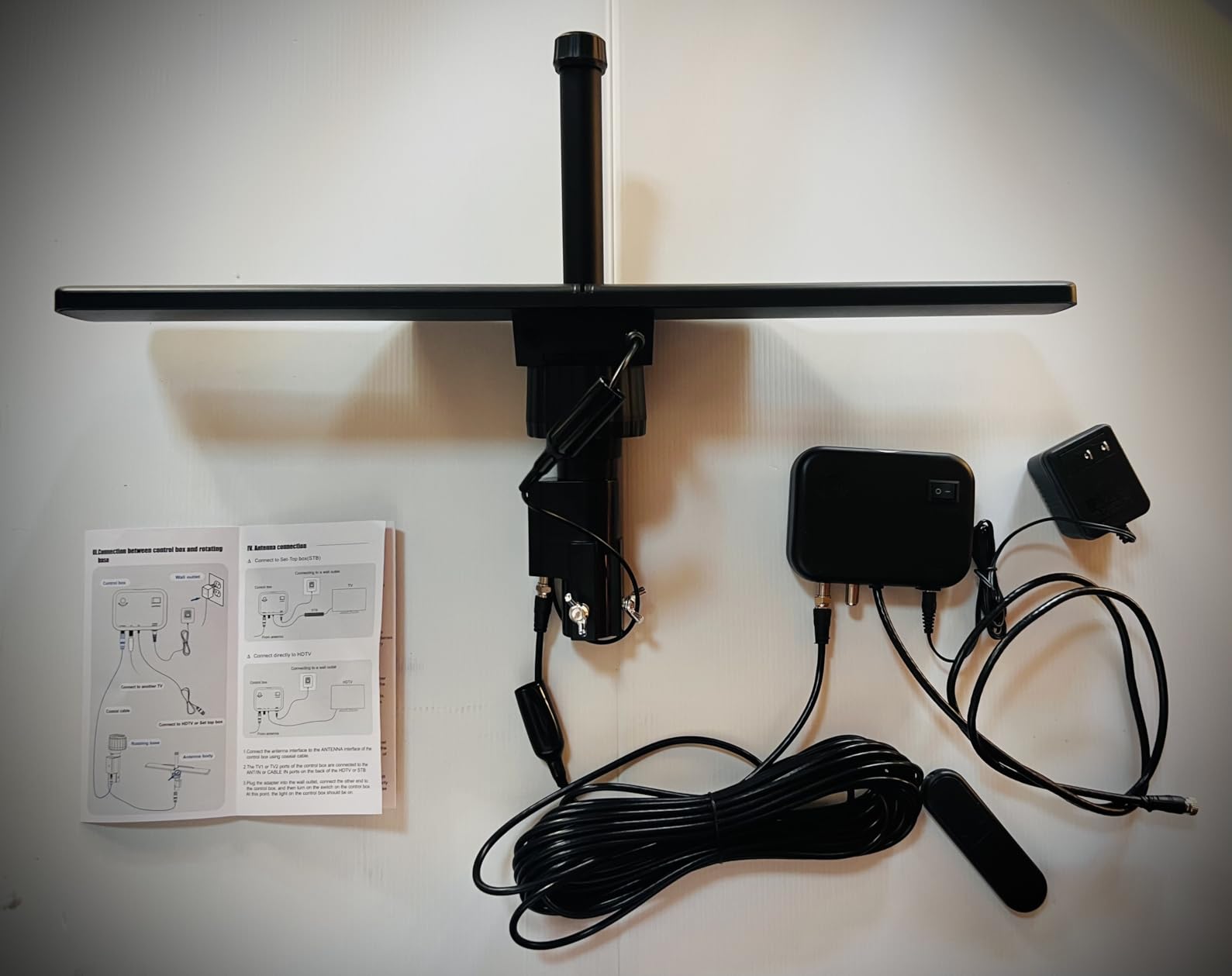 2025 Digital HD TV Antenna Outdoor, 1600+ Miles Long Ranges, Directional 360 Degree Rotation,Outdoor TV Antenna for Smart TV,Support 2 TVs-8K 4K 1080p All Smart/Old TVs VHF UHF-35ft HDTV Cable - Customer Photo 3