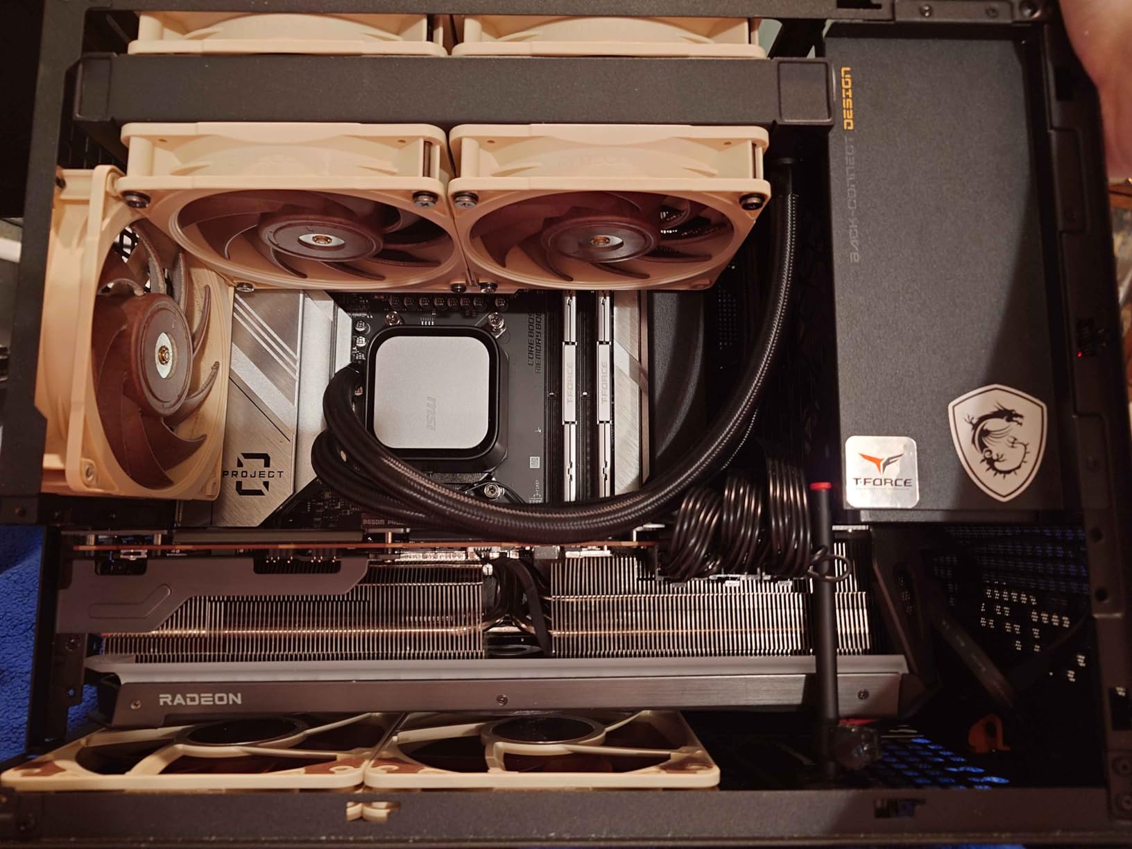 MSI MAG Coreliquid A13 360 - AIO ARGB CPU Liquid Cooler - 360mm Radiator - LGA 1700/1851 / AM5/AM4 Compatible - Triple 120mm ARGB PWM Fans, Black - Customer Photo 1