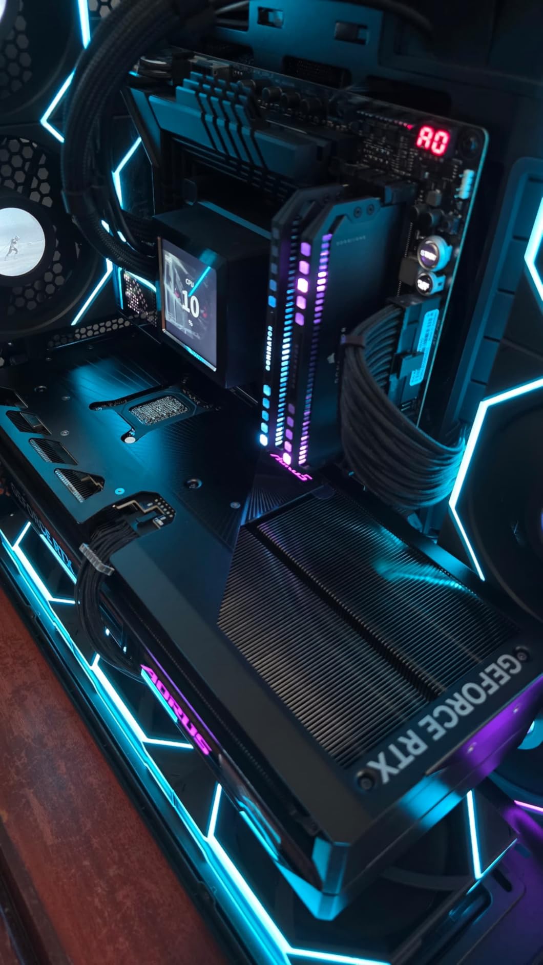 GIGABYTE GeForce RTX 5080 Gaming OC 16G Graphics Card Customer Review GIGABYTE GeForce RTX 5080 Gaming OC 16G Graphics Card - Customer Photo 2