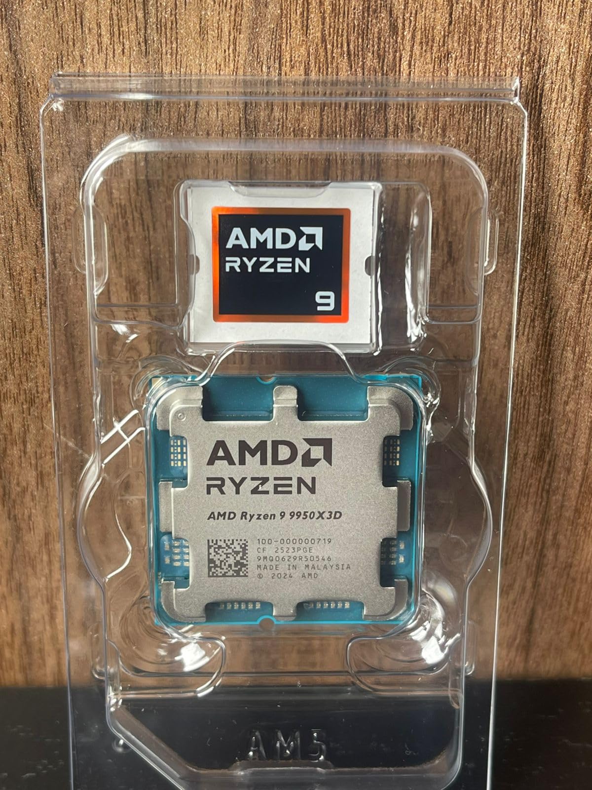 AMD Ryzen 9 9950X3D 16-Core Processor - Customer Photo 2
