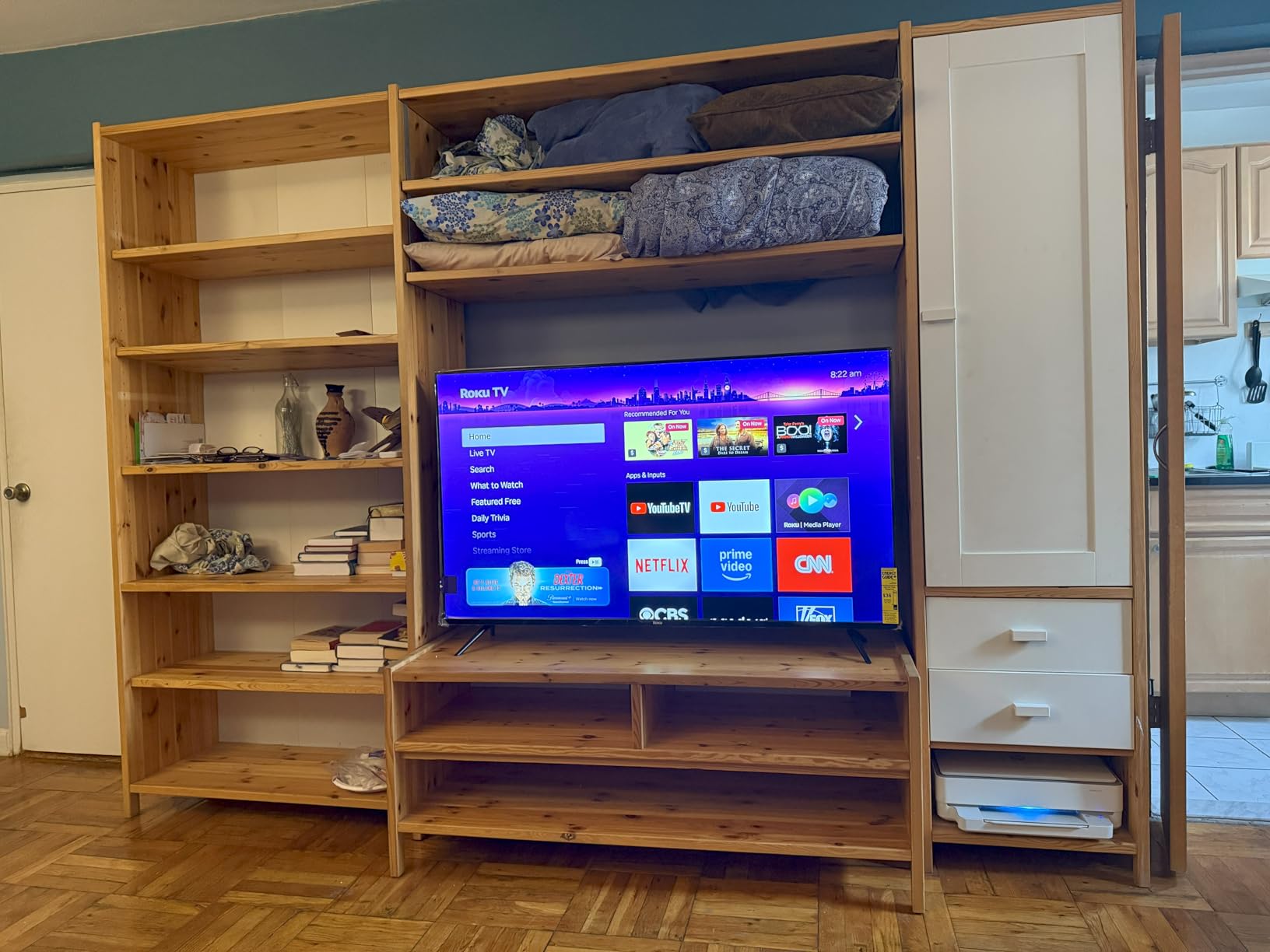 Roku Smart TV 2025 – 50-Inch Select Series, 4K HDR TV – RokuTV with Enhanced Voice Remote – Flat Screen LED Television with Wi-Fi for Streaming Live Local News, Sports, Family Entertainment - Customer Photo 1