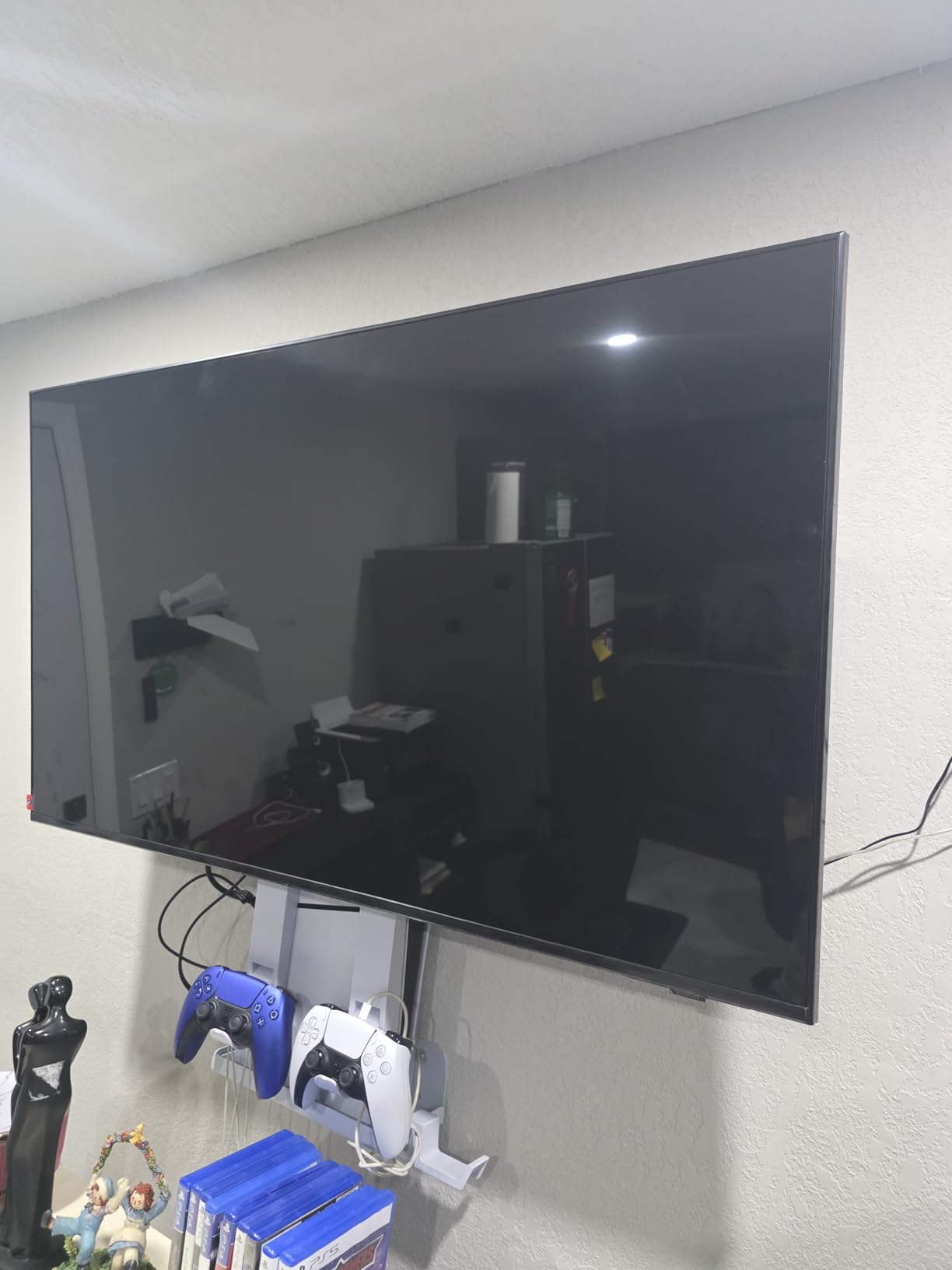 Samsung 65-Inch Class QLED Q7F Series Samsung Vision AI Smart TV (2025 Model, 65Q7F) Quantum HDR, Object Tracking Sound Lite, Q4 AI Gen1 Processor, 4K upscaling, Gaming Hub, Alexa Built-in Customer Review Samsung 65-Inch Class QLED Q7F Series Samsung Vision AI Smart TV (2025 Model, 65Q7F) Quantum HDR, Object Tracking Sound Lite, Q4 AI Gen1 Processor, 4K upscaling, Gaming Hub, Alexa Built-in - Customer Photo 1