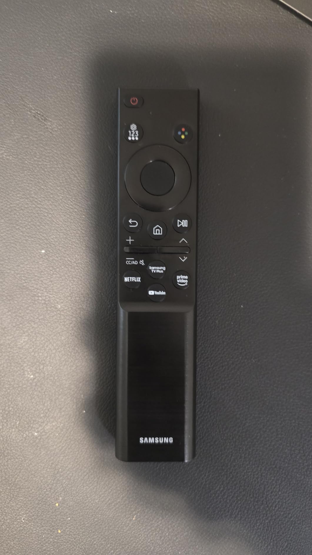 Samsung 43-Inch Class Crystal UHD U8000F 4K Smart TV (2025 Model) Endless Free Content, Crystal Processor 4K, MetalStream Design, Knox Security, Alexa Built-in - Customer Photo 2