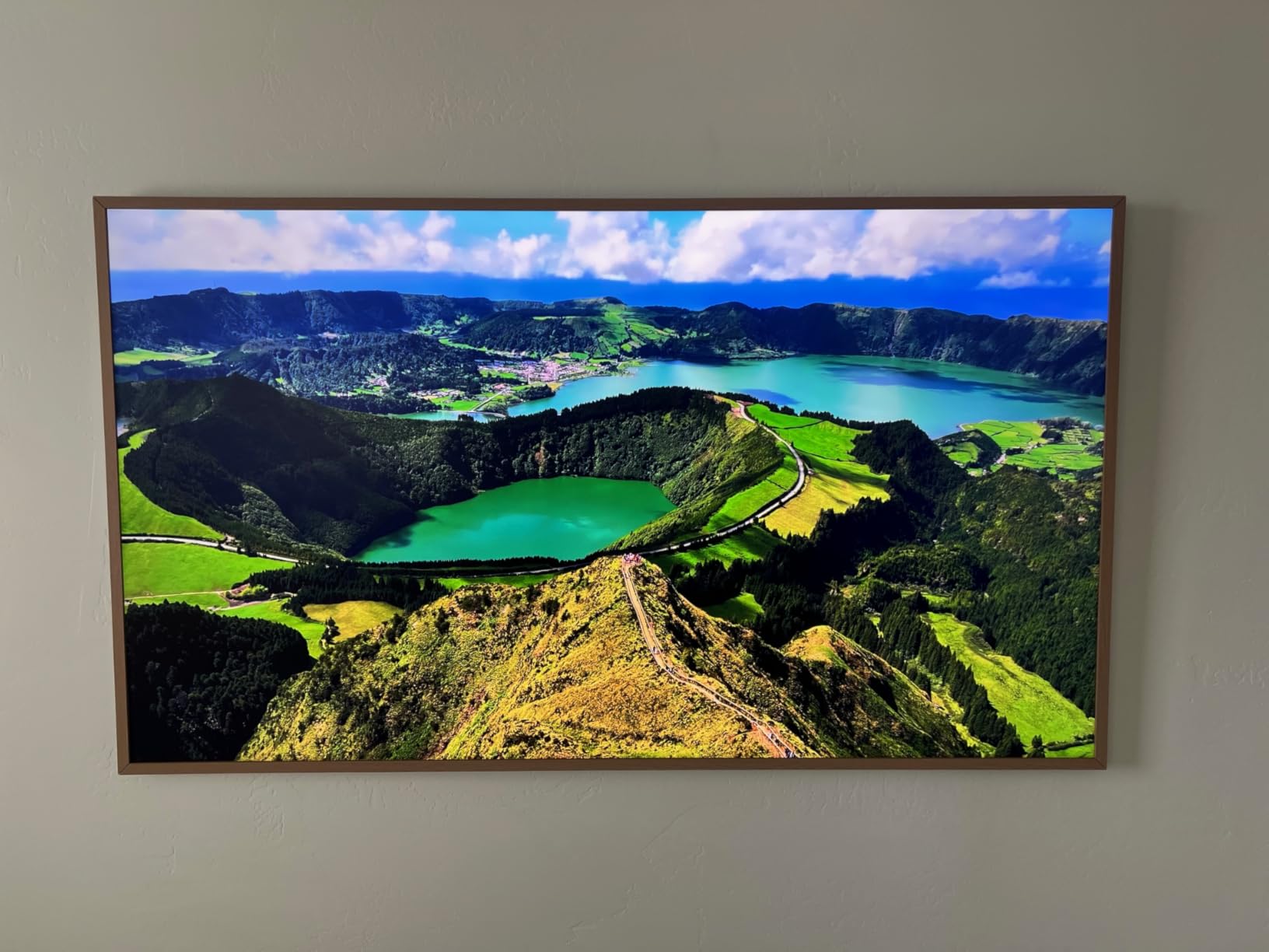 Samsung 55-Inch Class The Frame LS03F 4K QLED Smart TV (2025 Model) Modern Frame Design, NQ4 AI Gen2 Processor, Art Mode, Artful Picture Quality, Samsung Vision AI, Alexa Built-in - Customer Photo 1