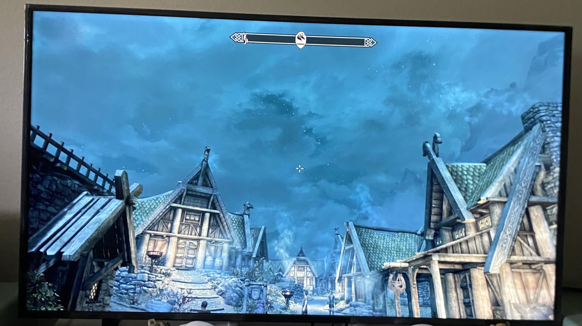 SAMSUNG 32-Inch Class Full HD F6000 Smart TV (2025 Model) HDR, Object Tracking Sound Lite, Knox Security, One UI Tizen, Smart TV - Customer Photo 2